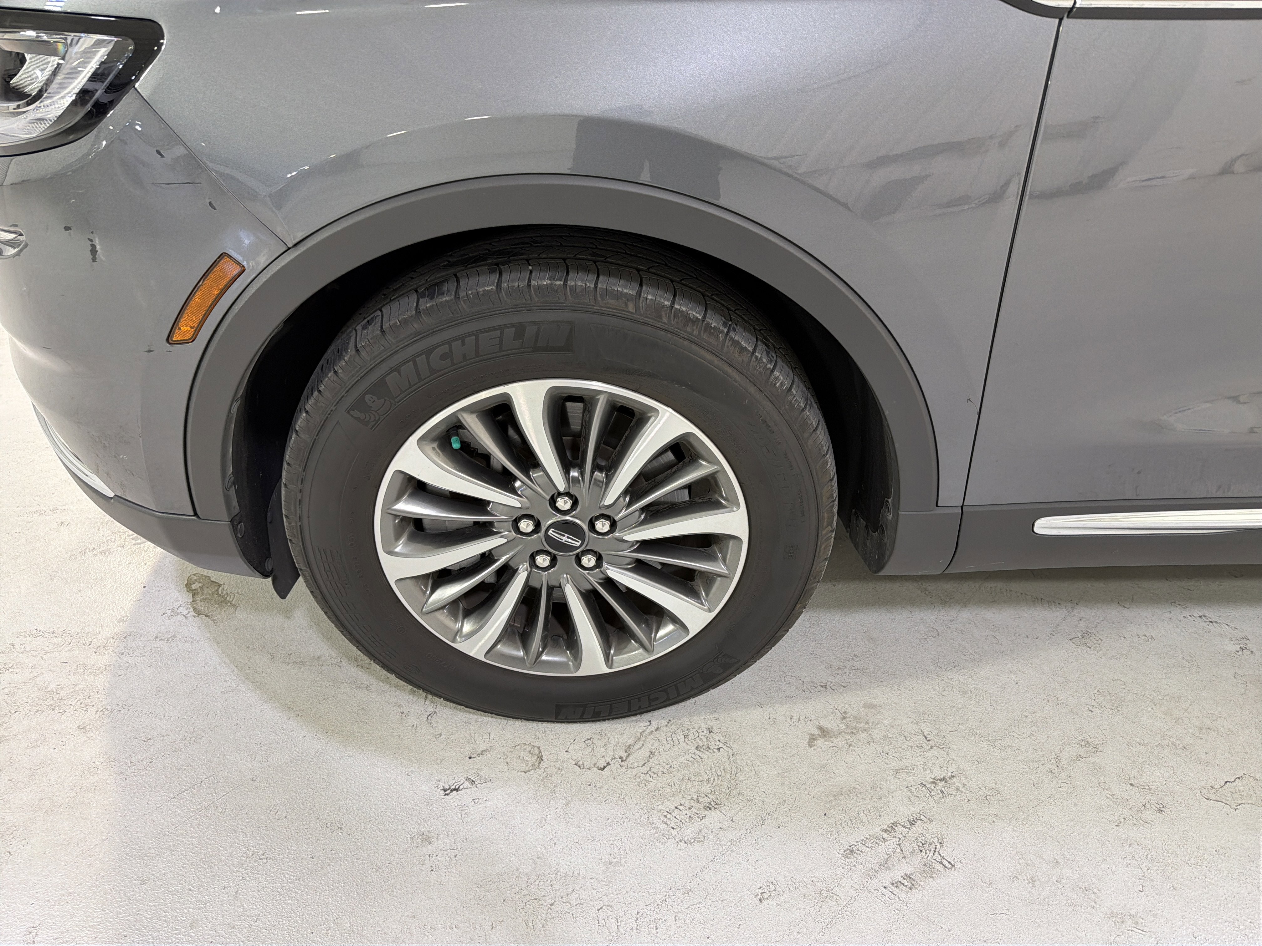 2022 Lincoln Nautilus Standard