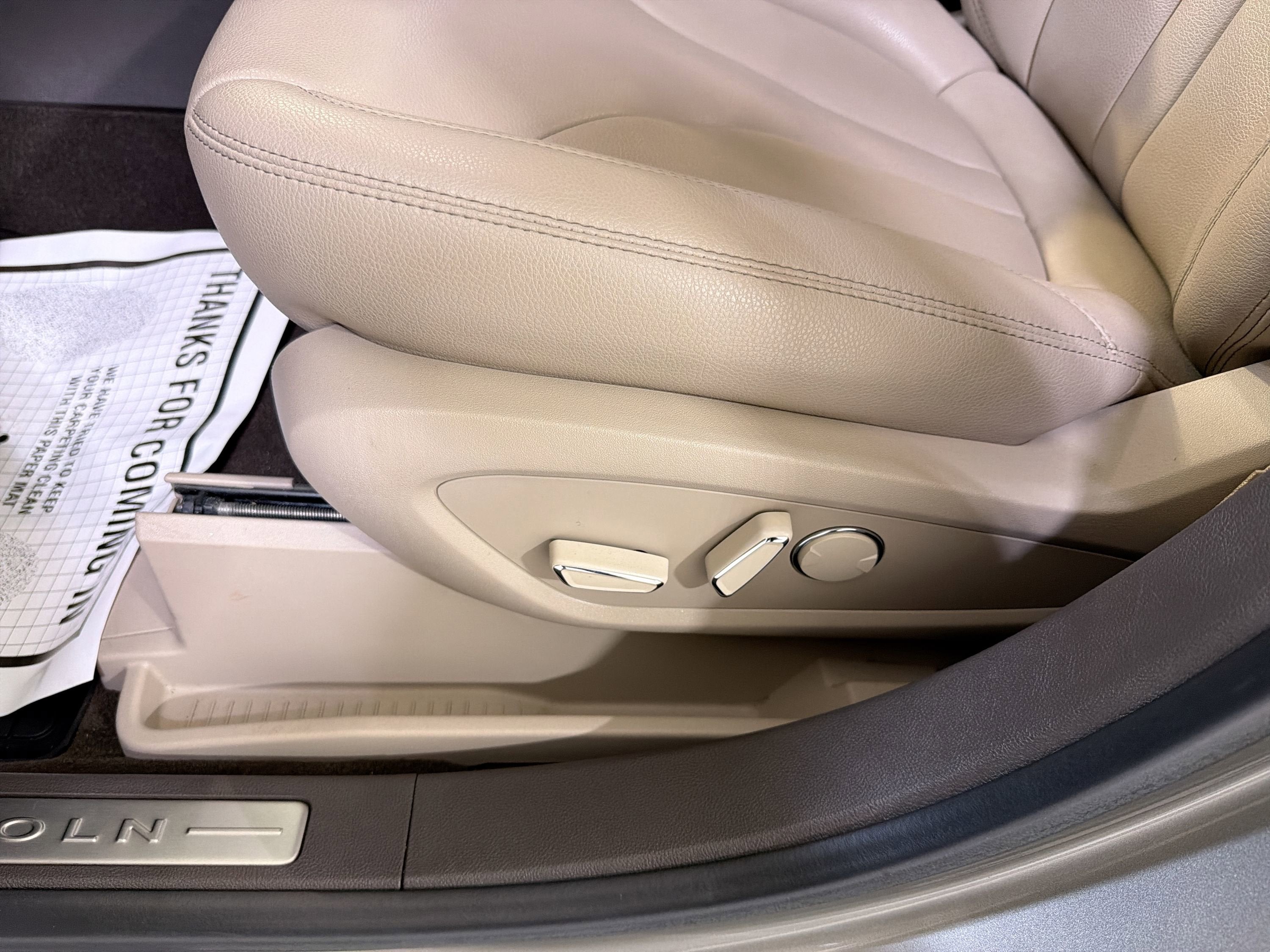2023 Lincoln Nautilus Standard