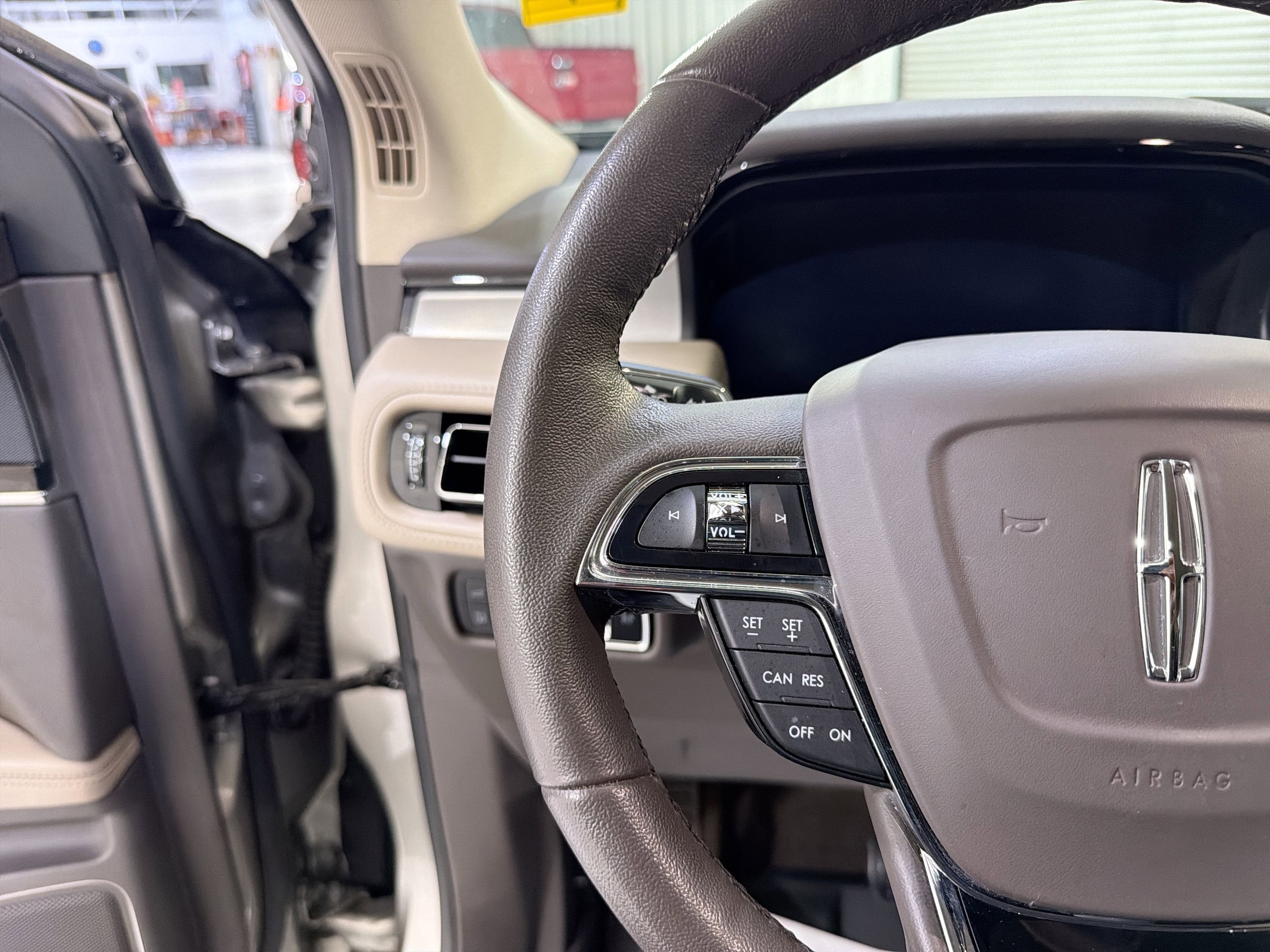 2023 Lincoln Nautilus Standard
