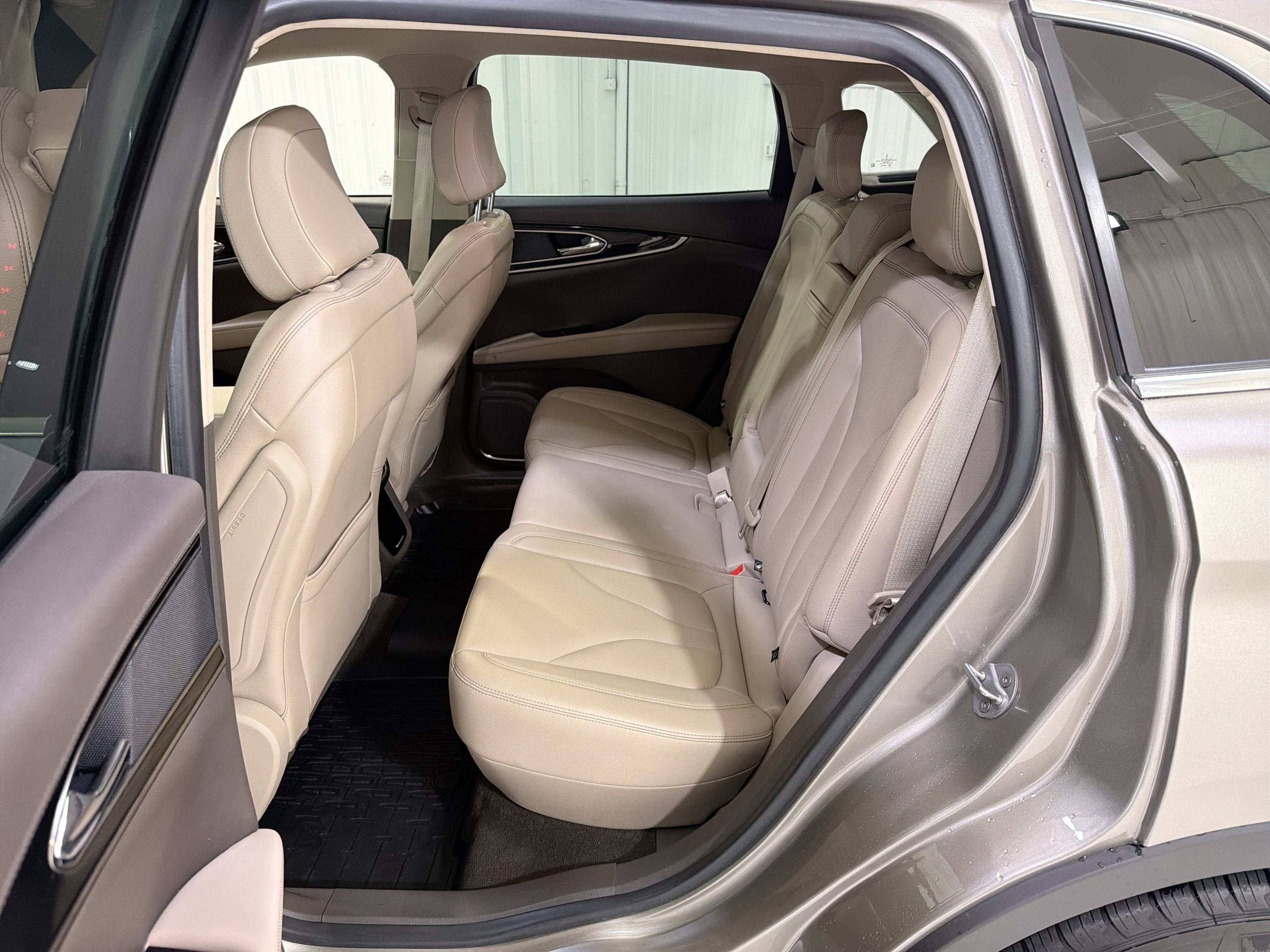 2023 Lincoln Nautilus Standard