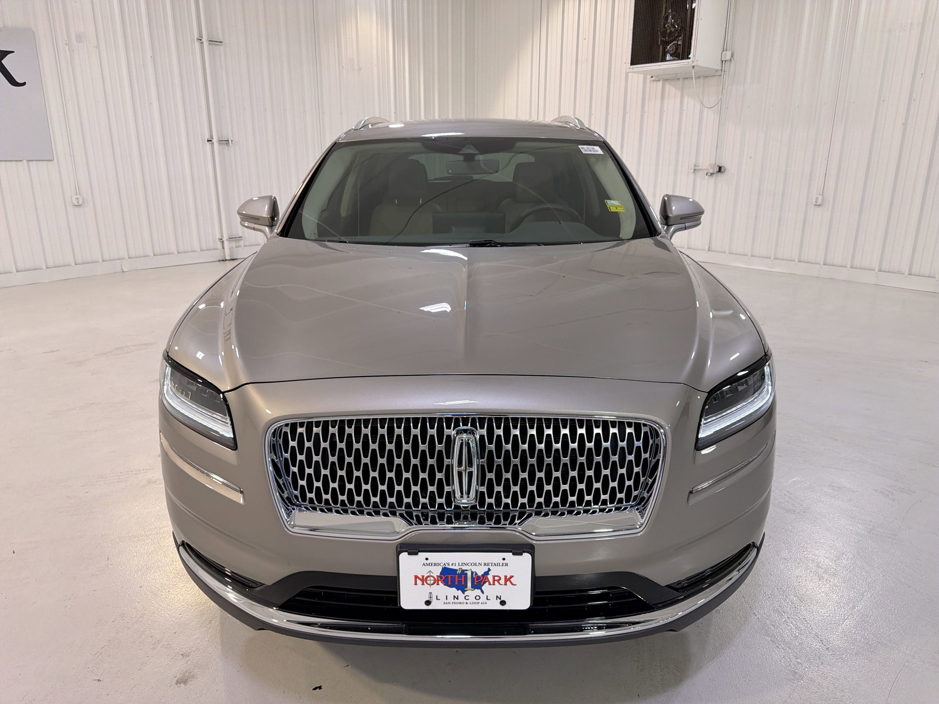2023 Lincoln Nautilus Standard