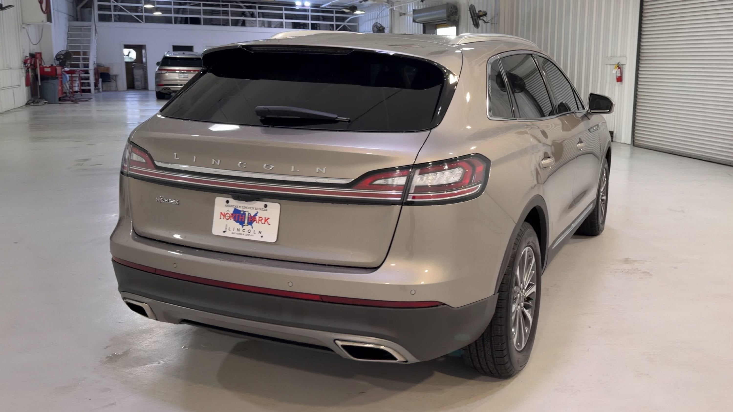 2023 Lincoln Nautilus Standard
