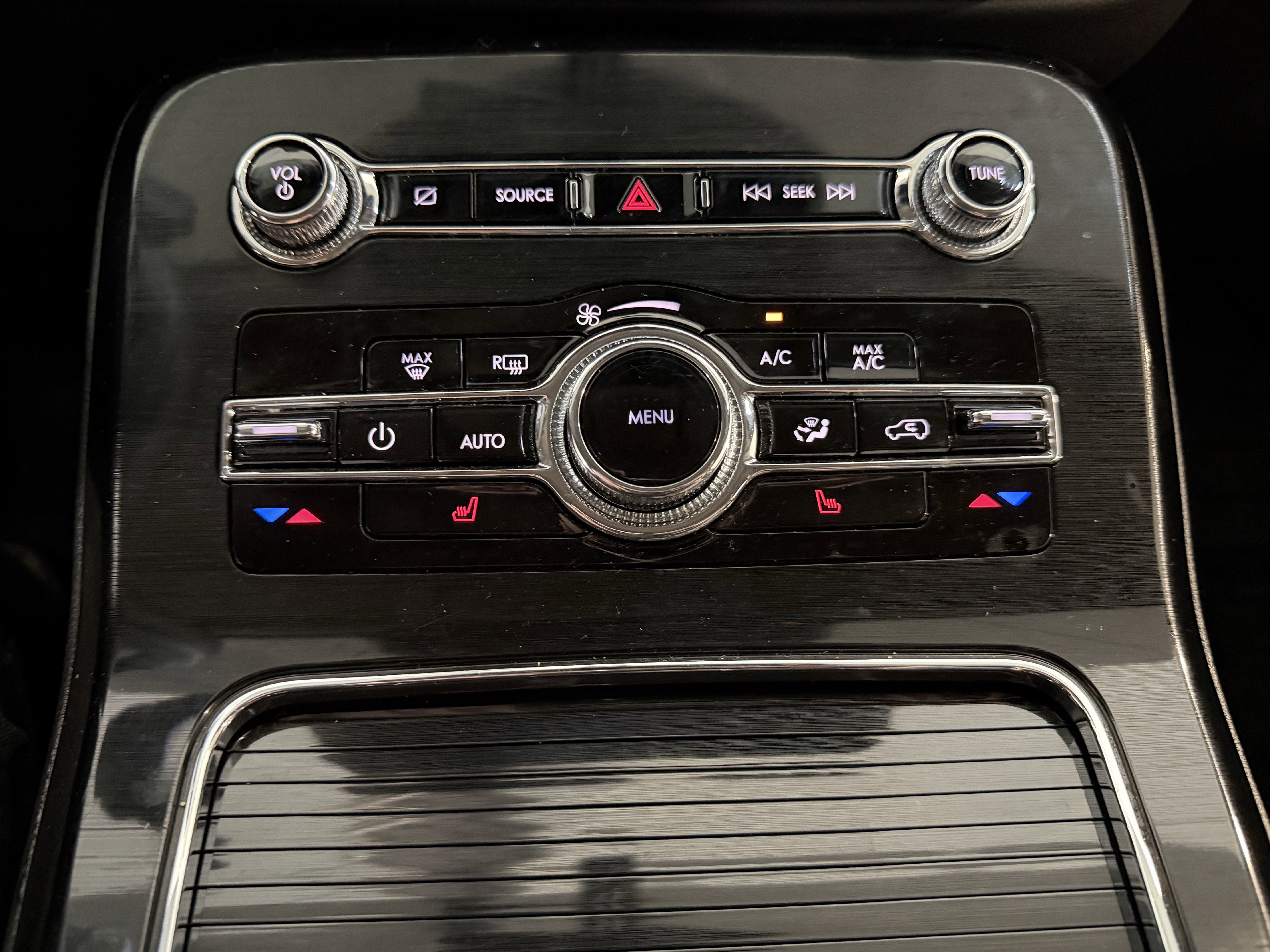 2023 Lincoln Nautilus Standard
