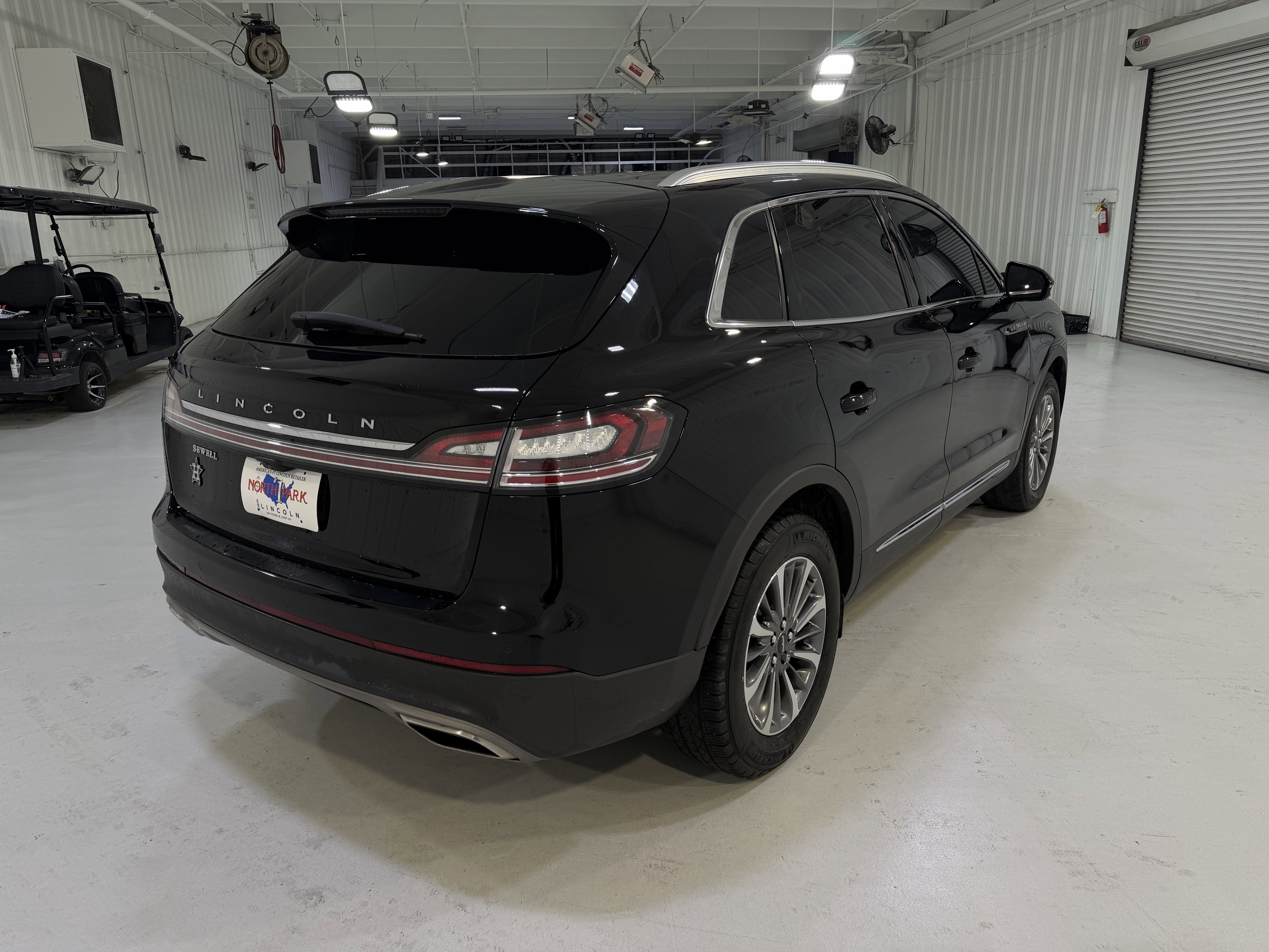 2023 Lincoln Nautilus Standard
