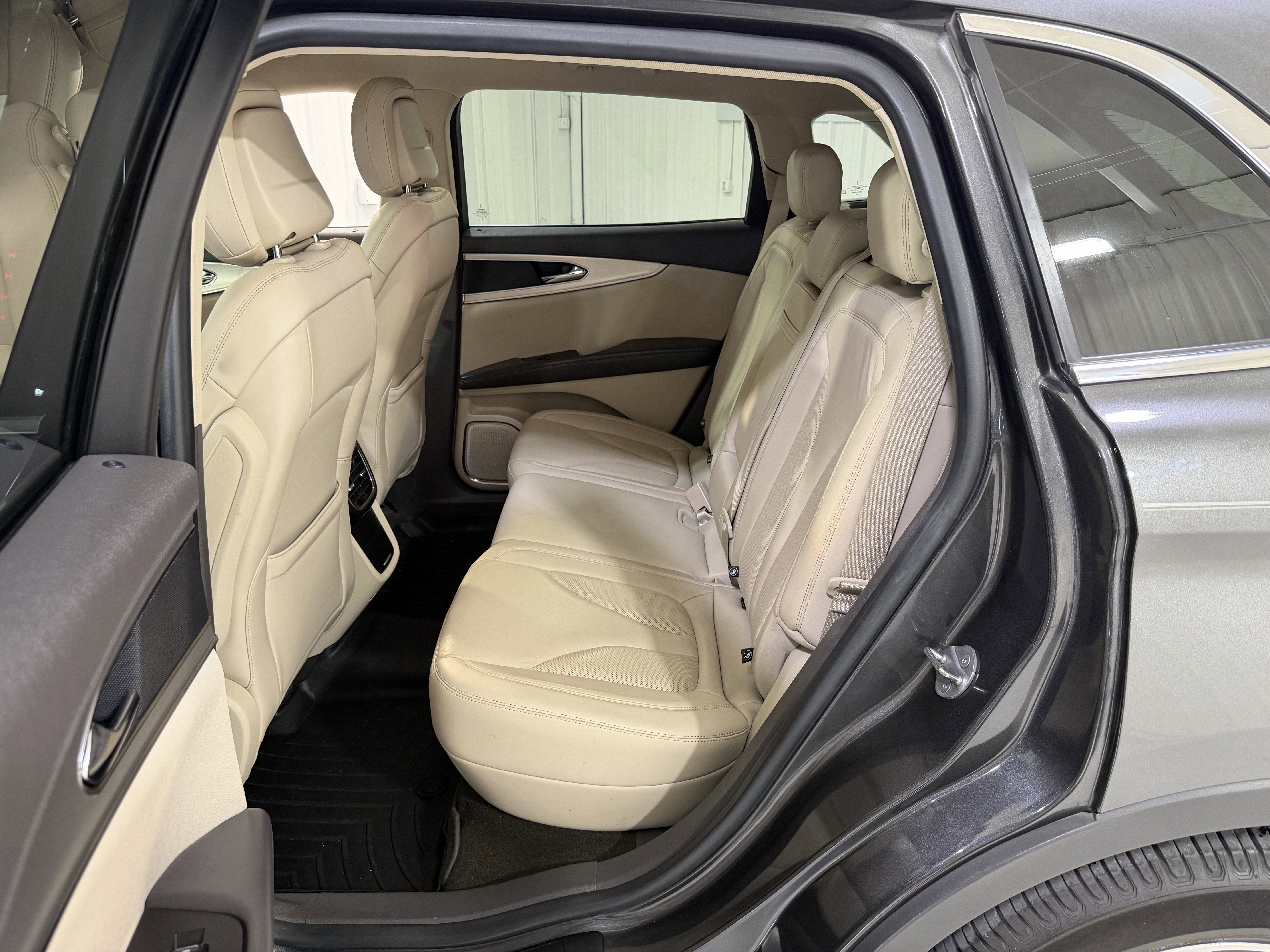 2020 Lincoln Nautilus Standard