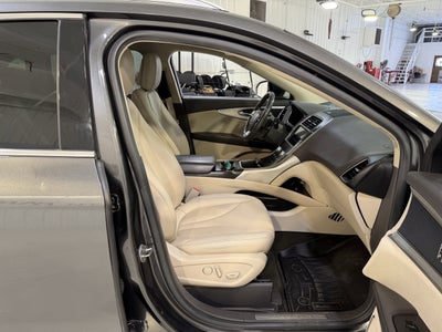 2020 Lincoln Nautilus Standard