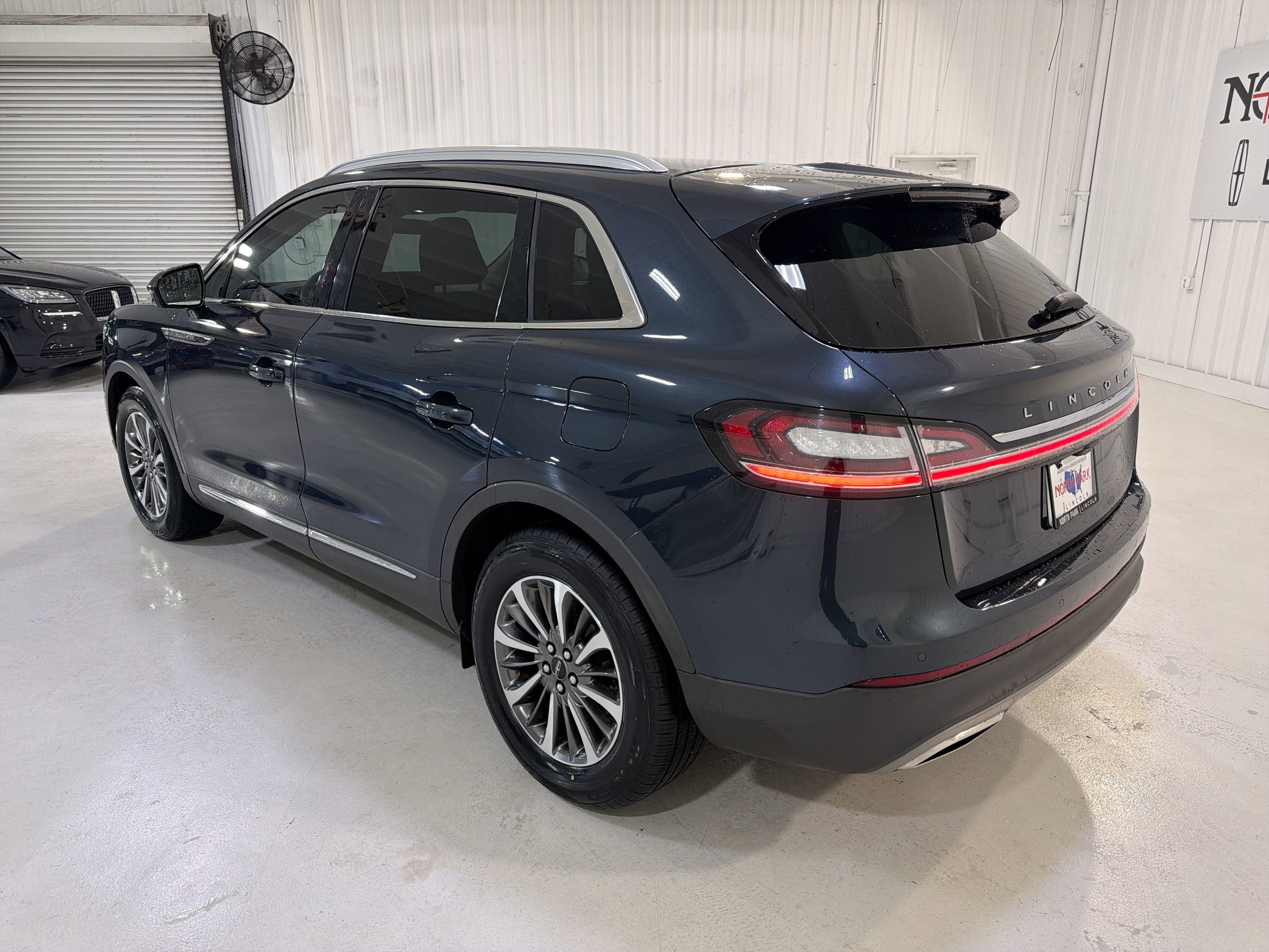 2023 Lincoln Nautilus Standard