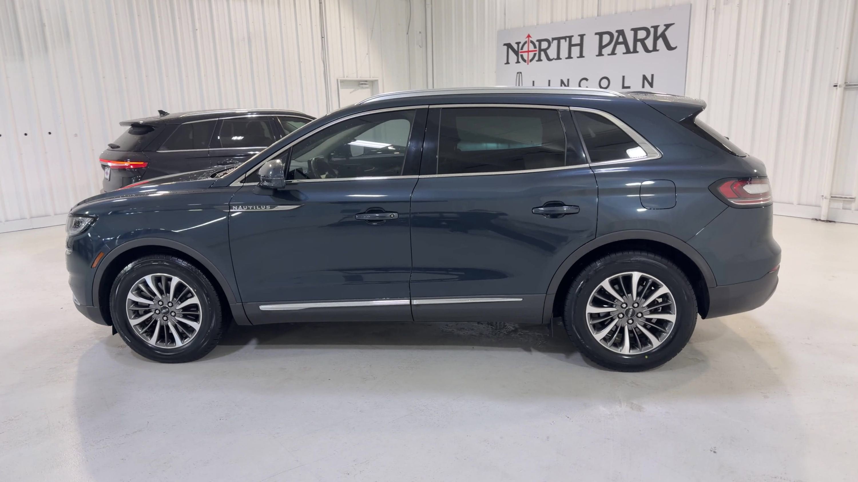 2023 Lincoln Nautilus Standard