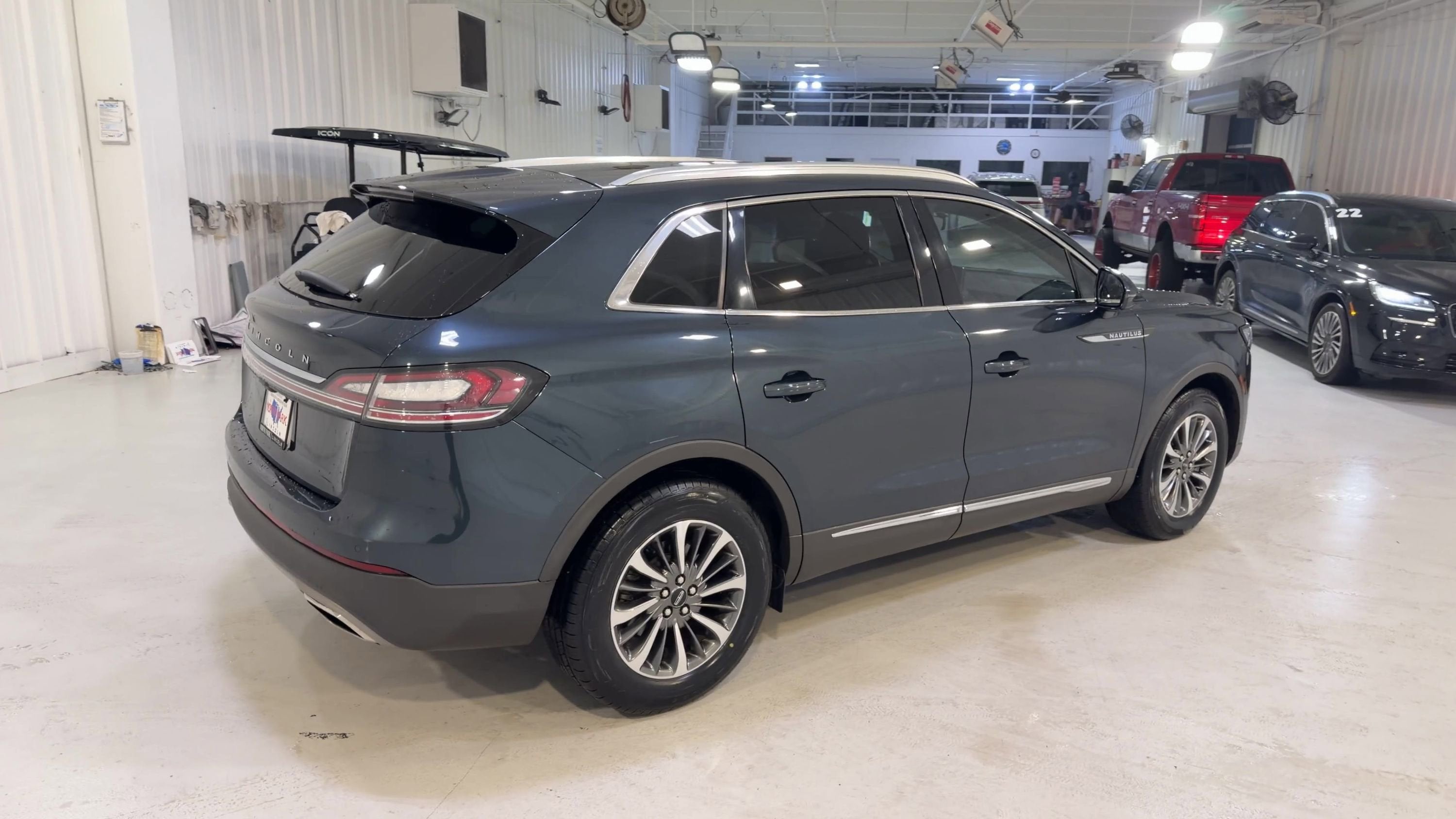 2023 Lincoln Nautilus Standard