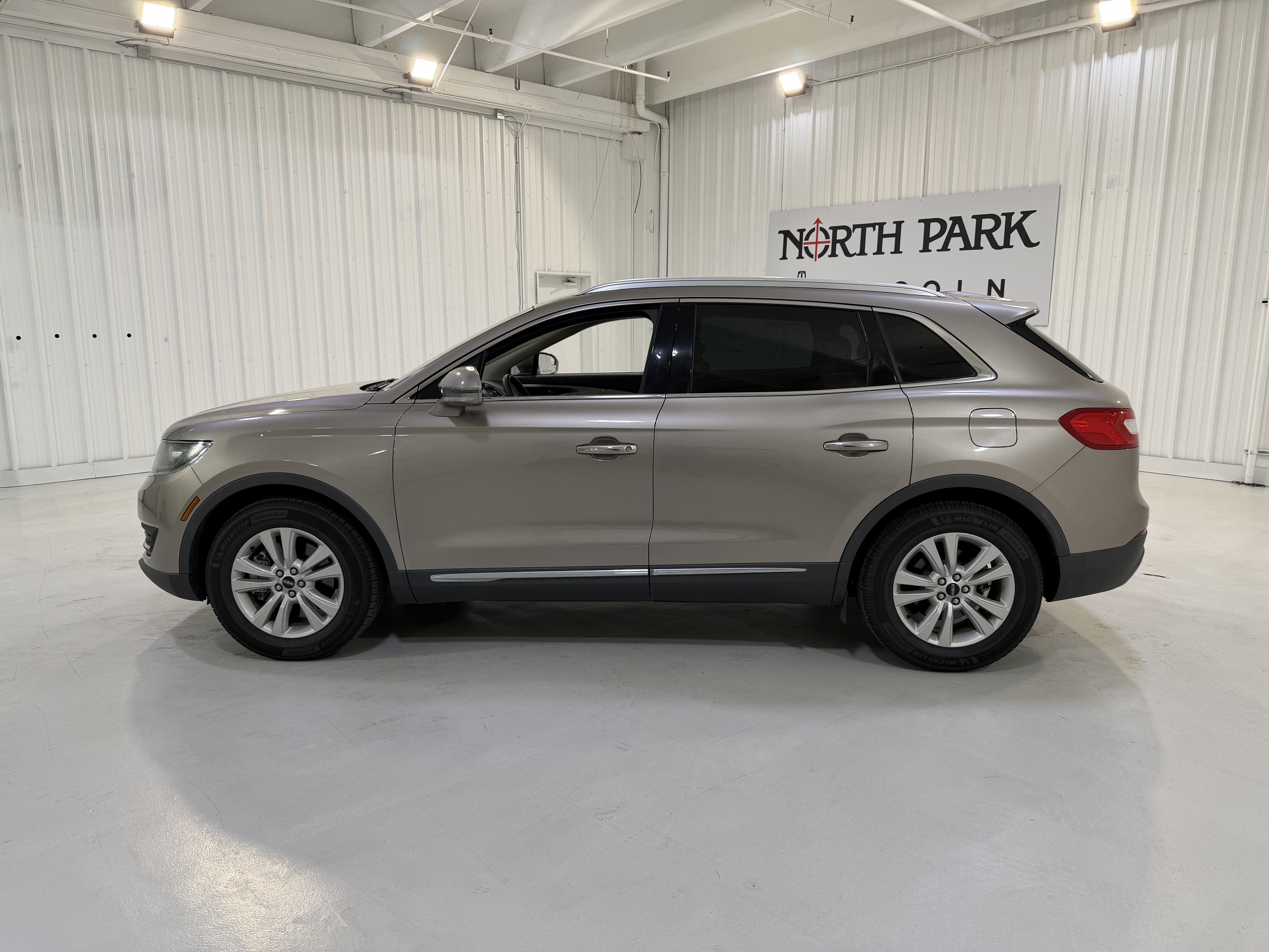 2018 Lincoln MKX Premiere