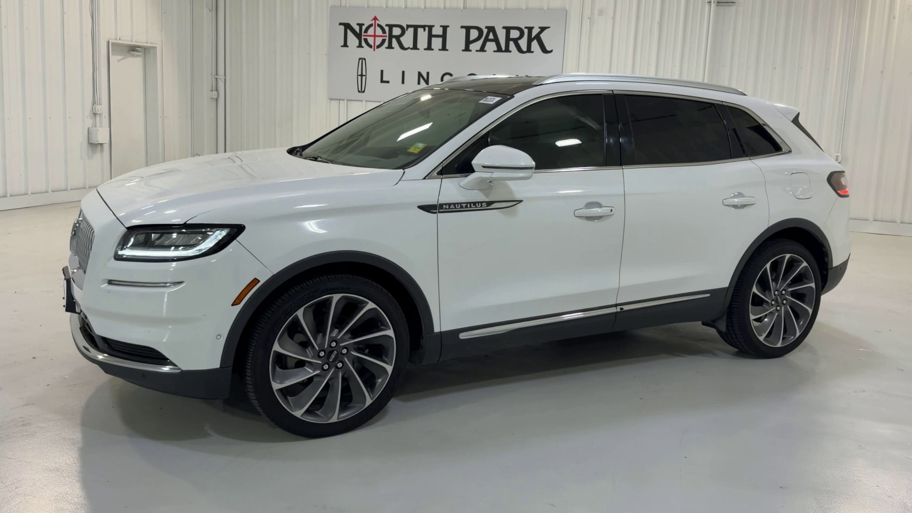 2021 Lincoln Nautilus Reserve