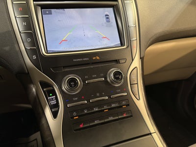 2019 Lincoln Nautilus Select