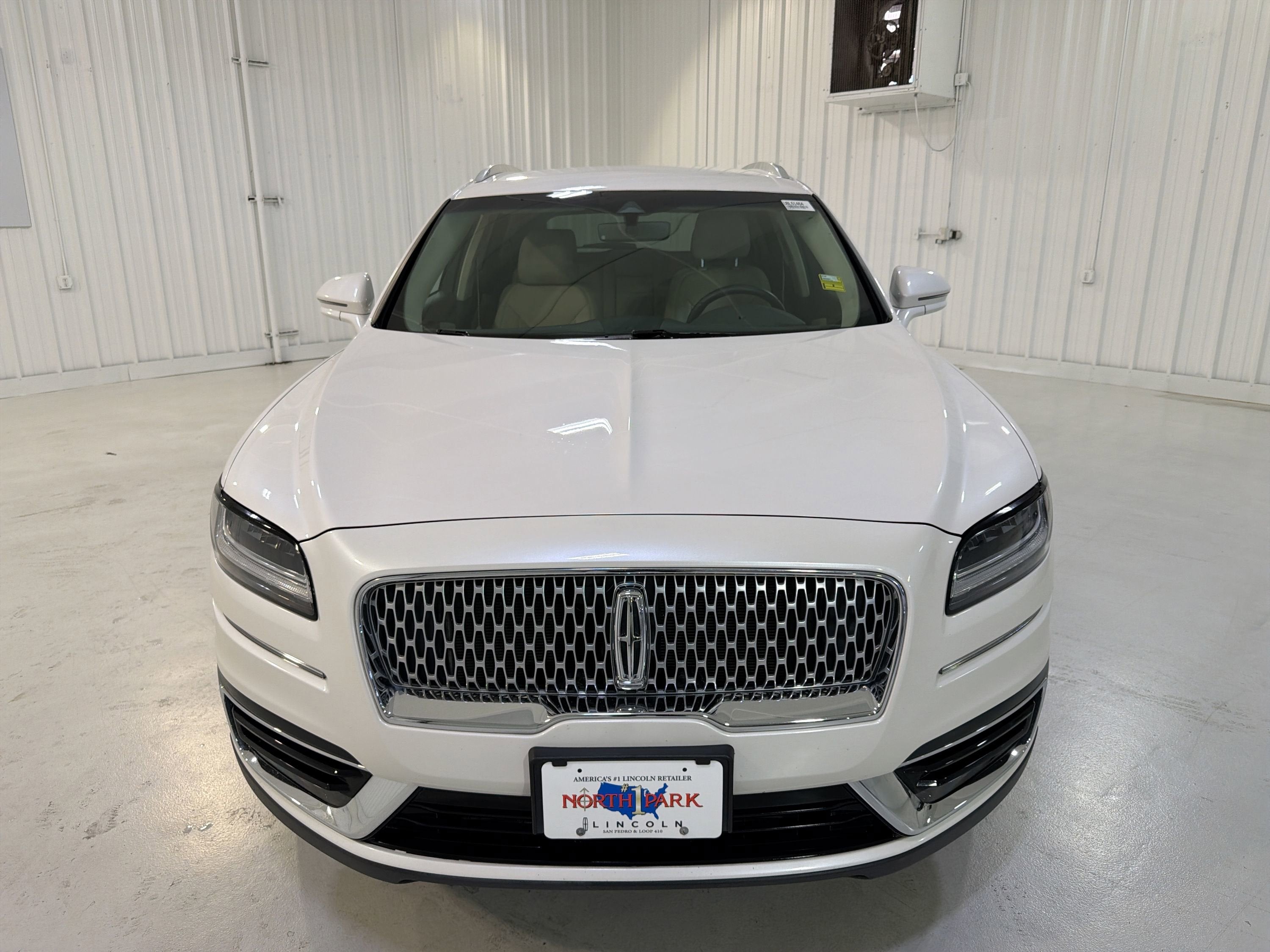 2019 Lincoln Nautilus Select
