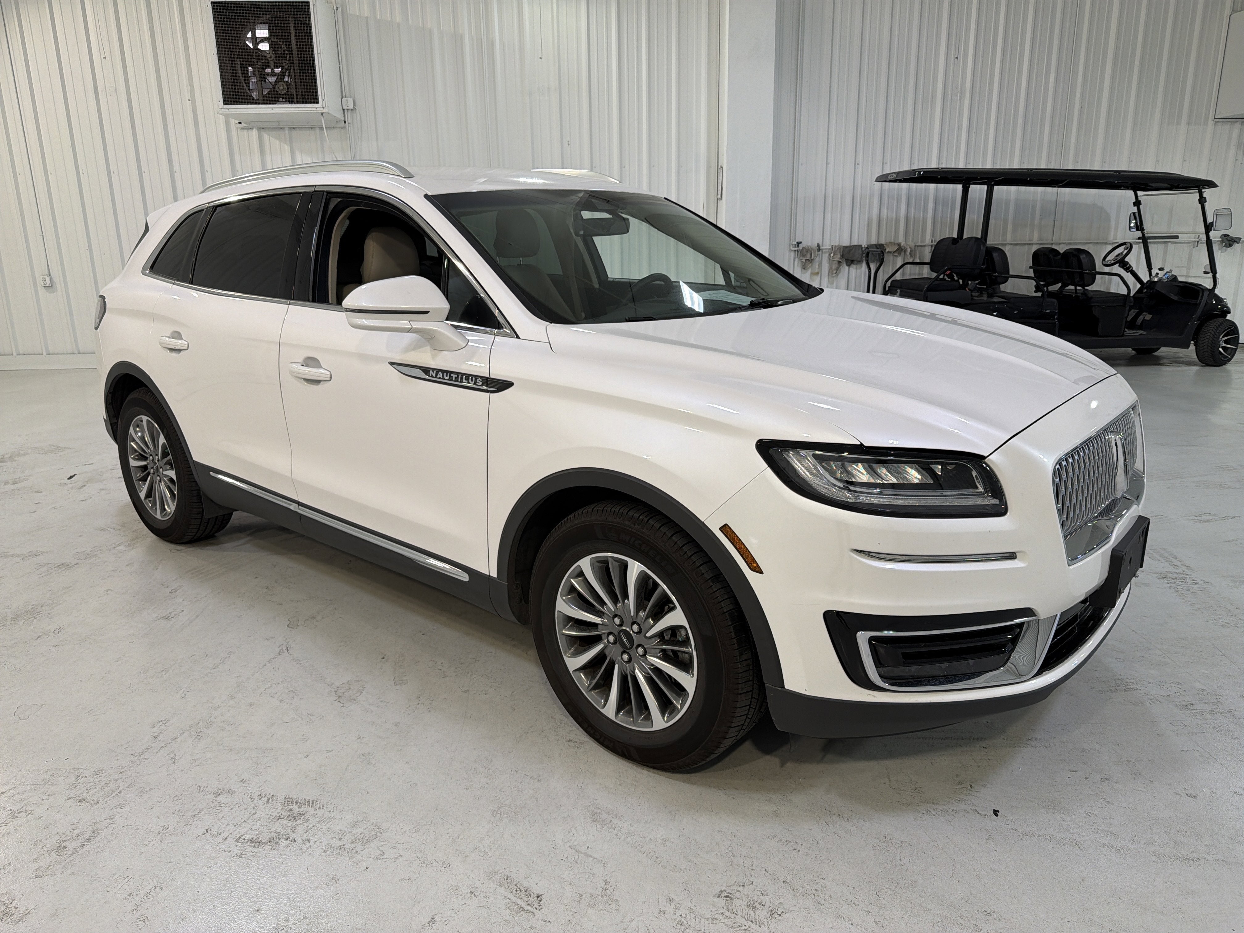 2019 Lincoln Nautilus Select