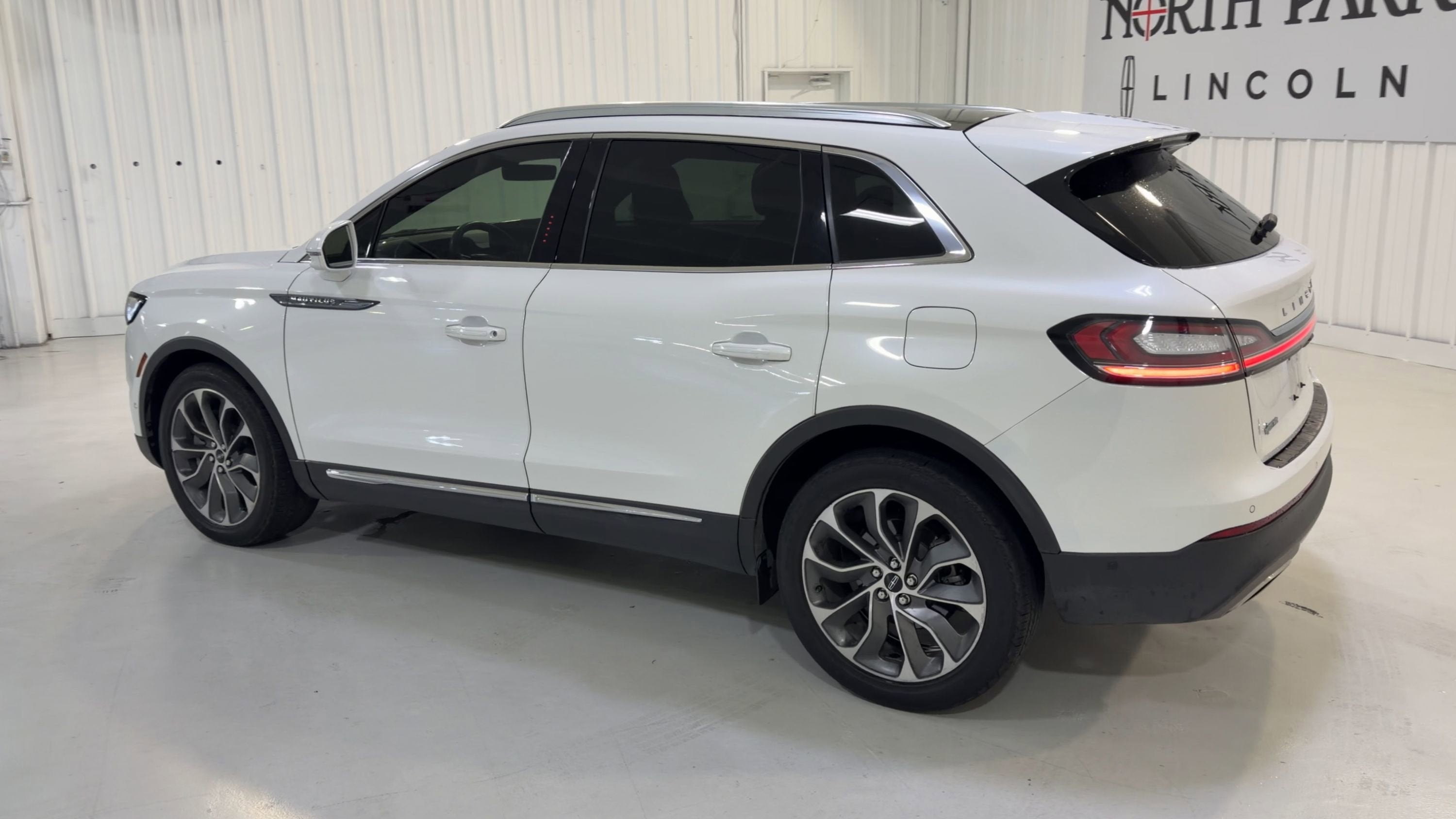 2022 Lincoln Nautilus Reserve