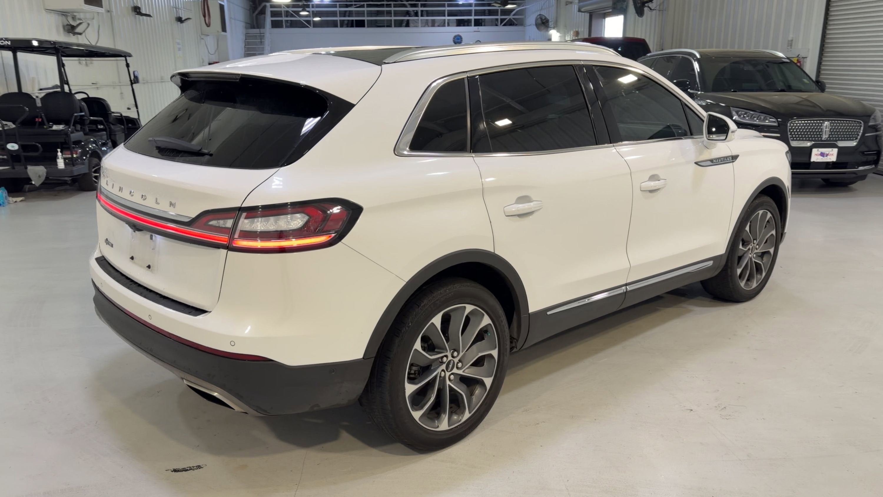 2022 Lincoln Nautilus Reserve