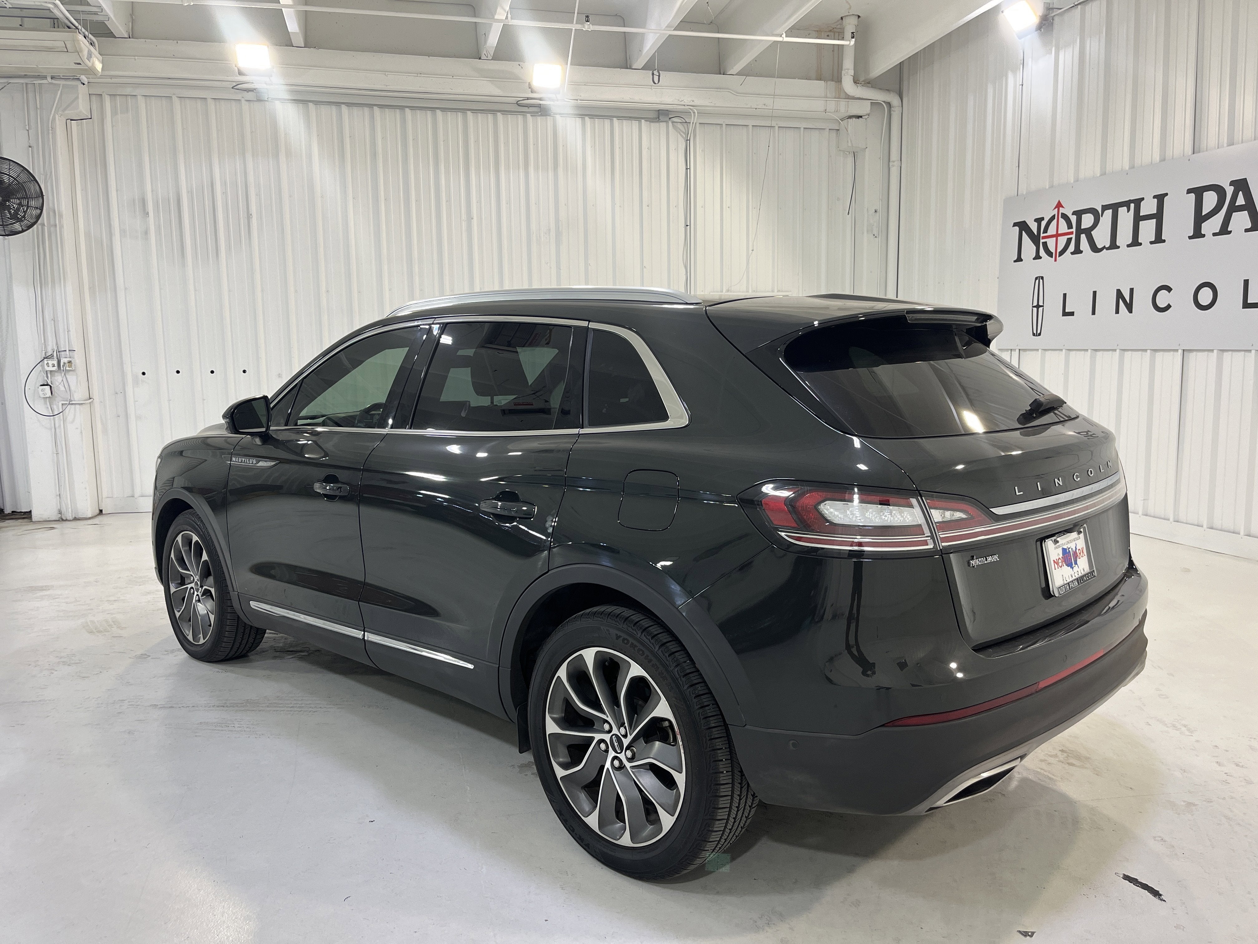 2022 Lincoln Nautilus Reserve