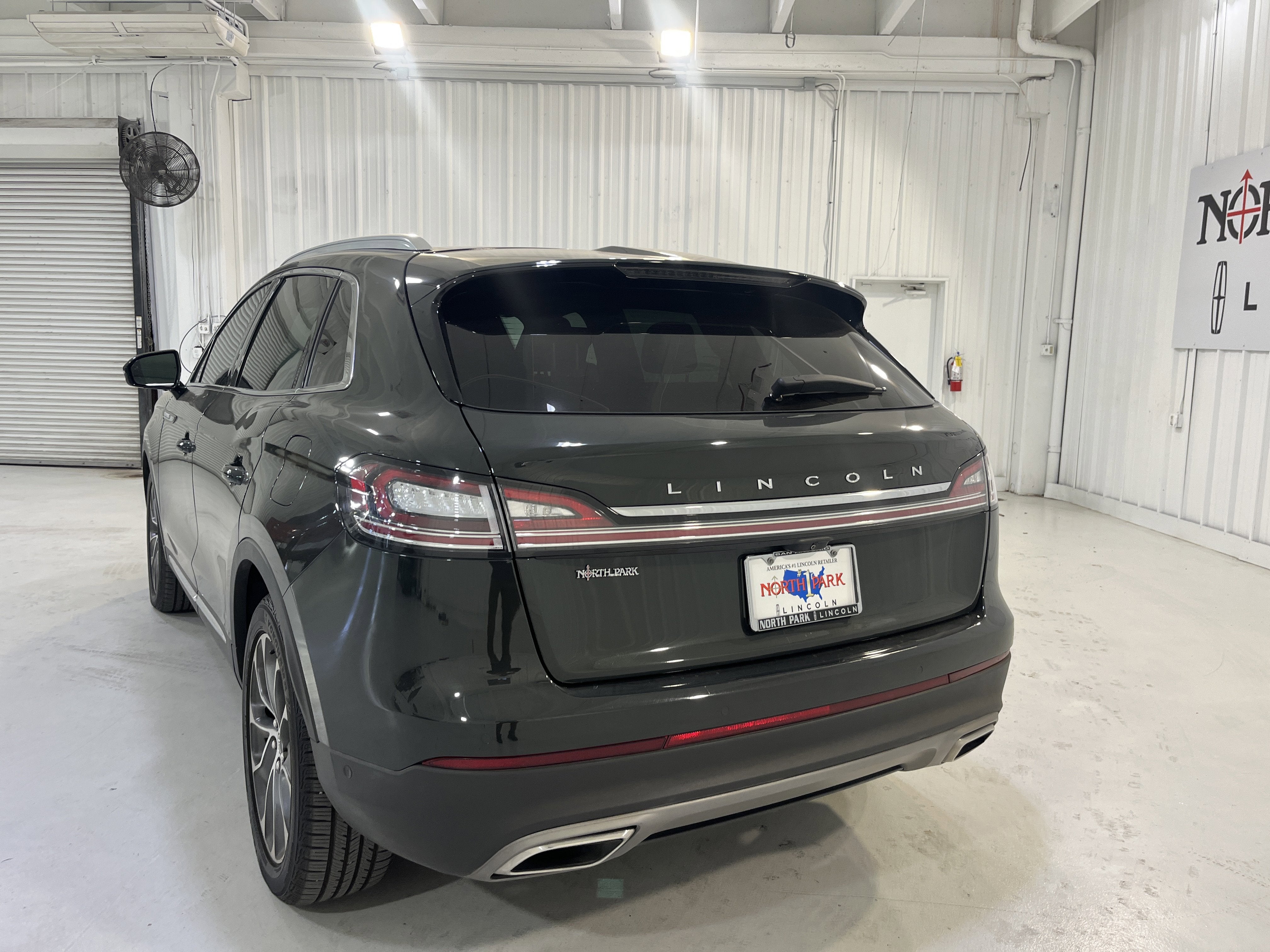 2022 Lincoln Nautilus Reserve