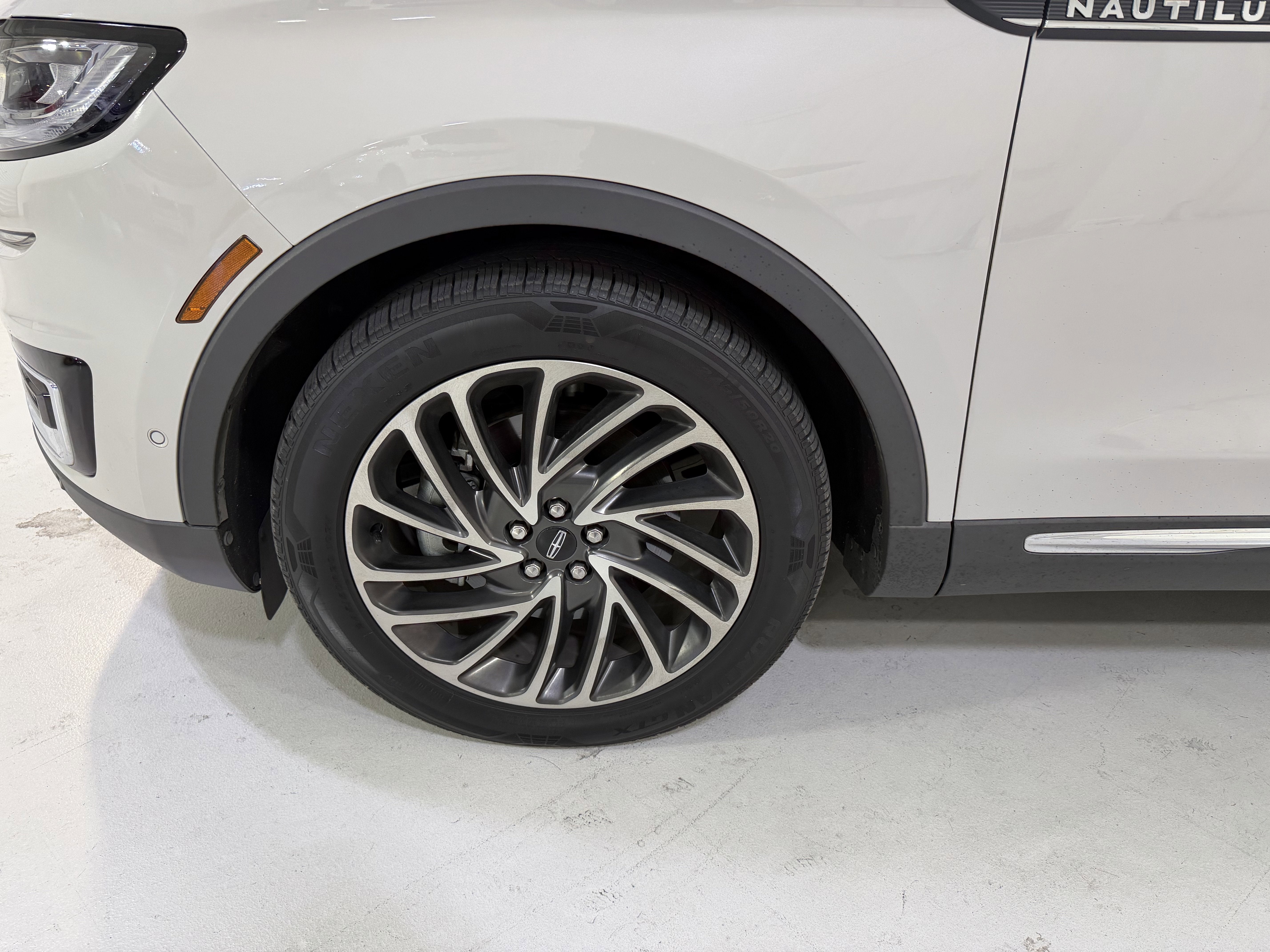 2020 Lincoln Nautilus Reserve