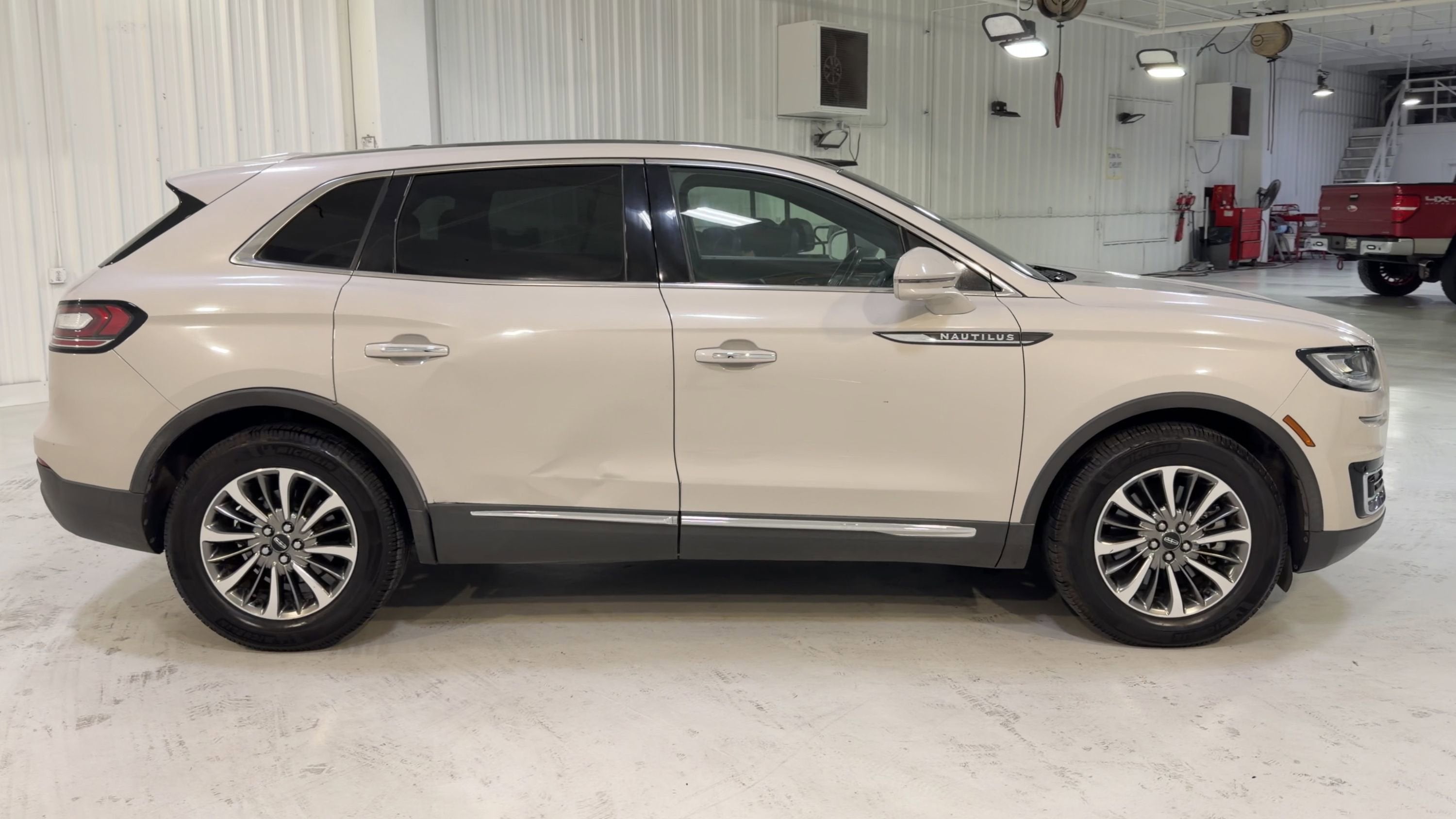 2020 Lincoln Nautilus Reserve