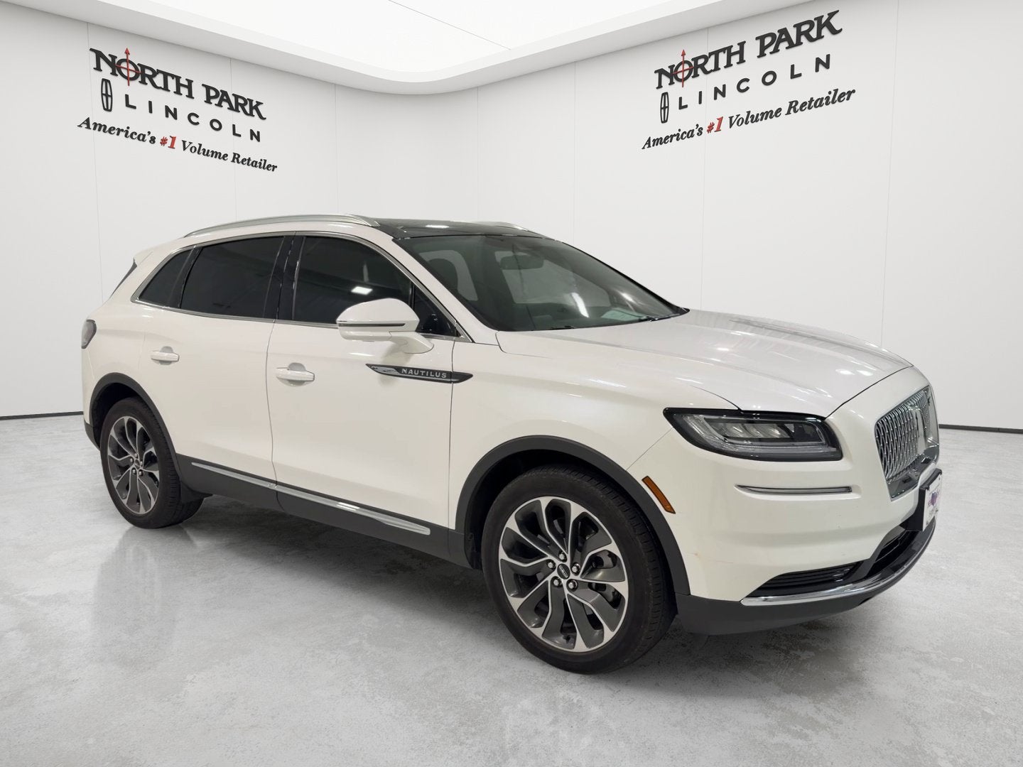 2022 Lincoln Nautilus Reserve