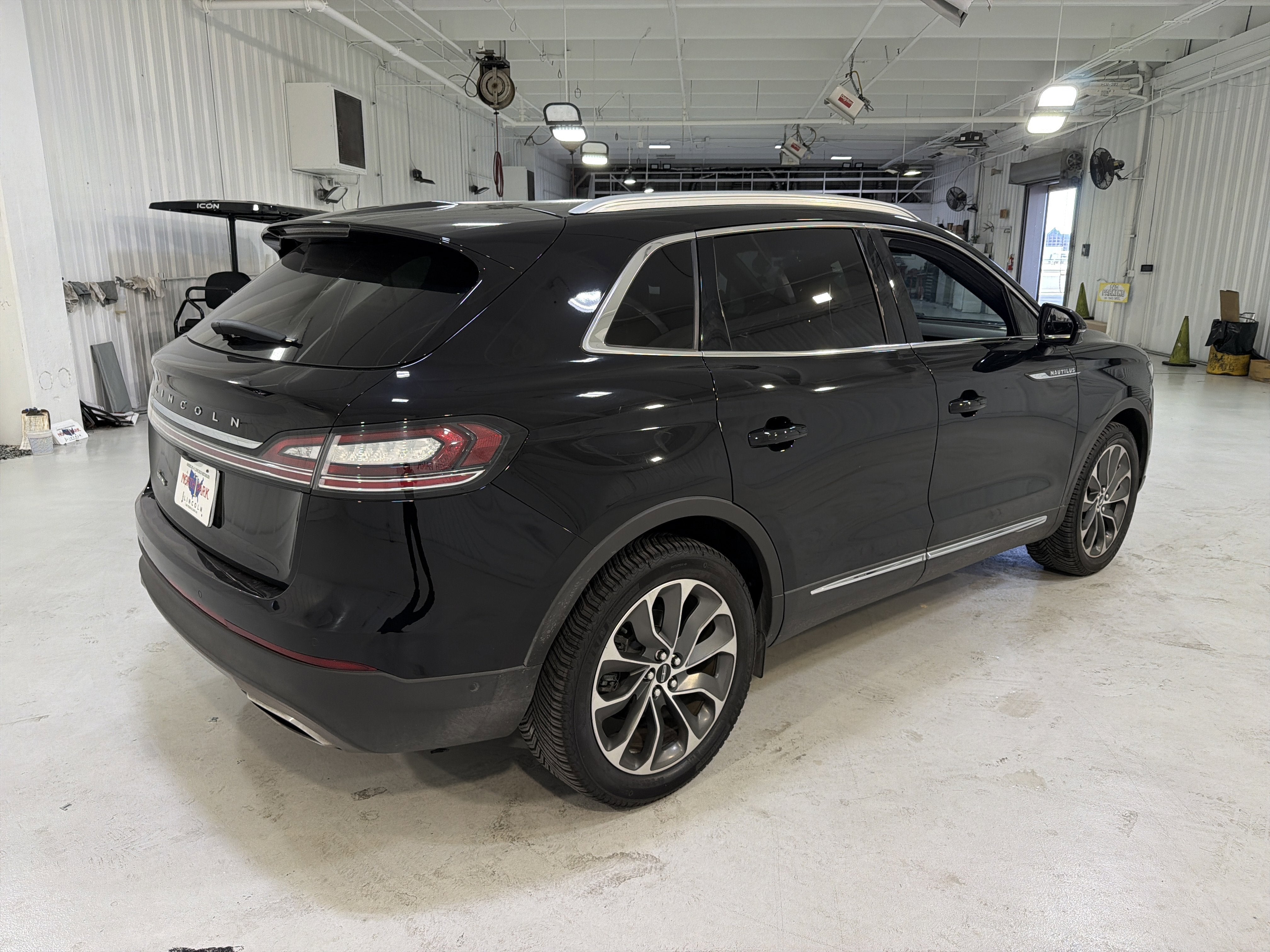 2022 Lincoln Nautilus Reserve