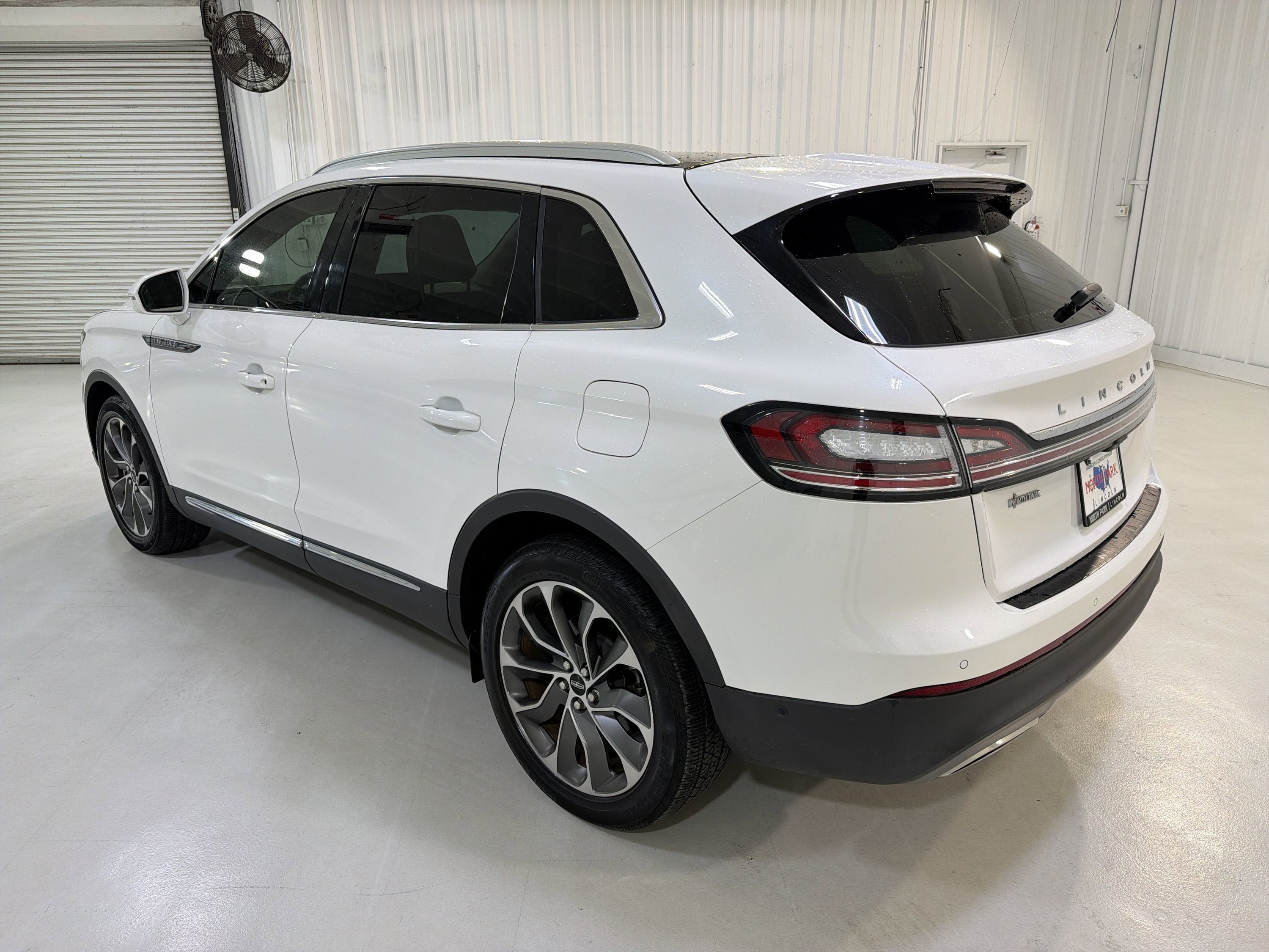 2022 Lincoln Nautilus Reserve