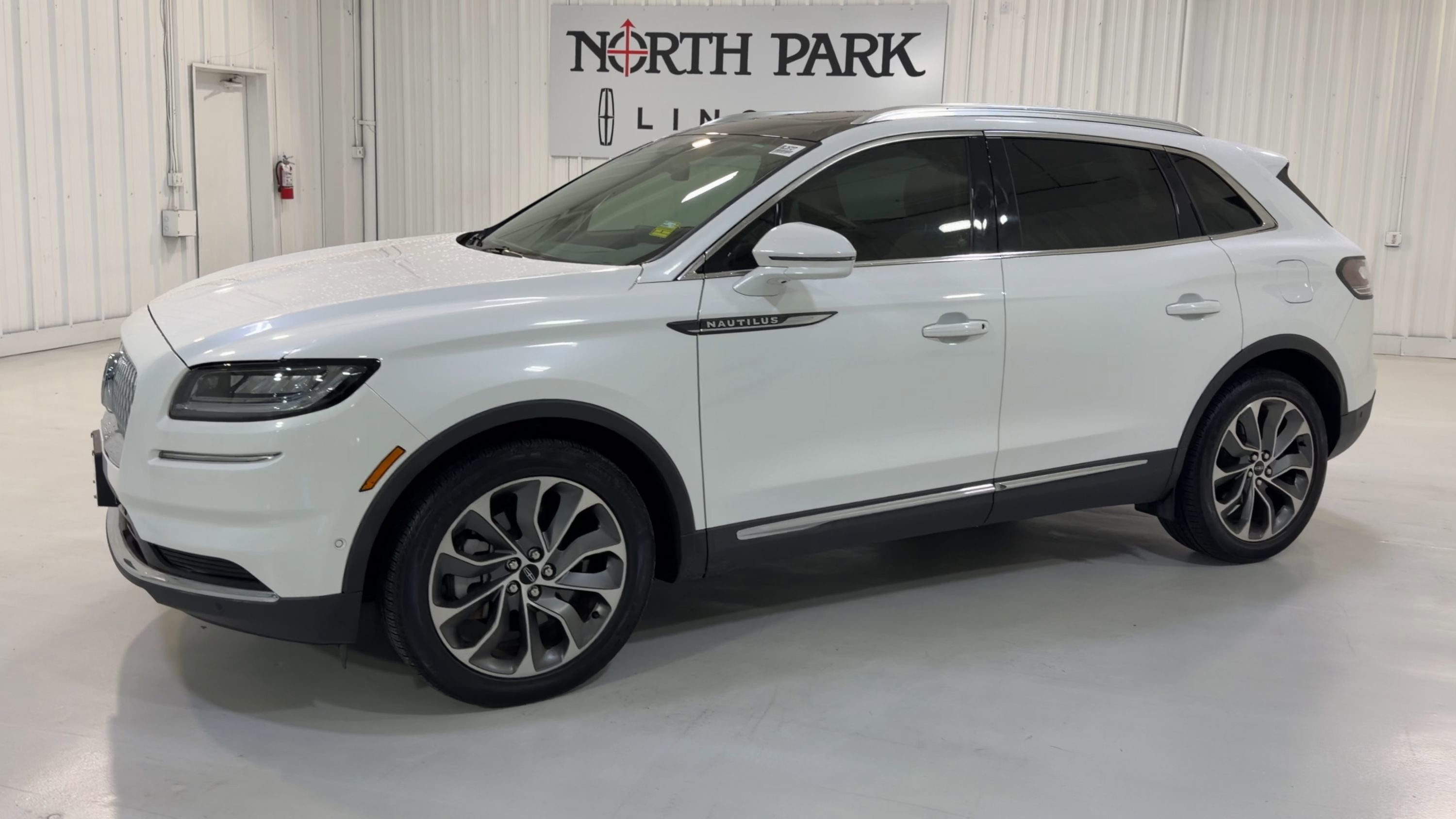 2022 Lincoln Nautilus Reserve