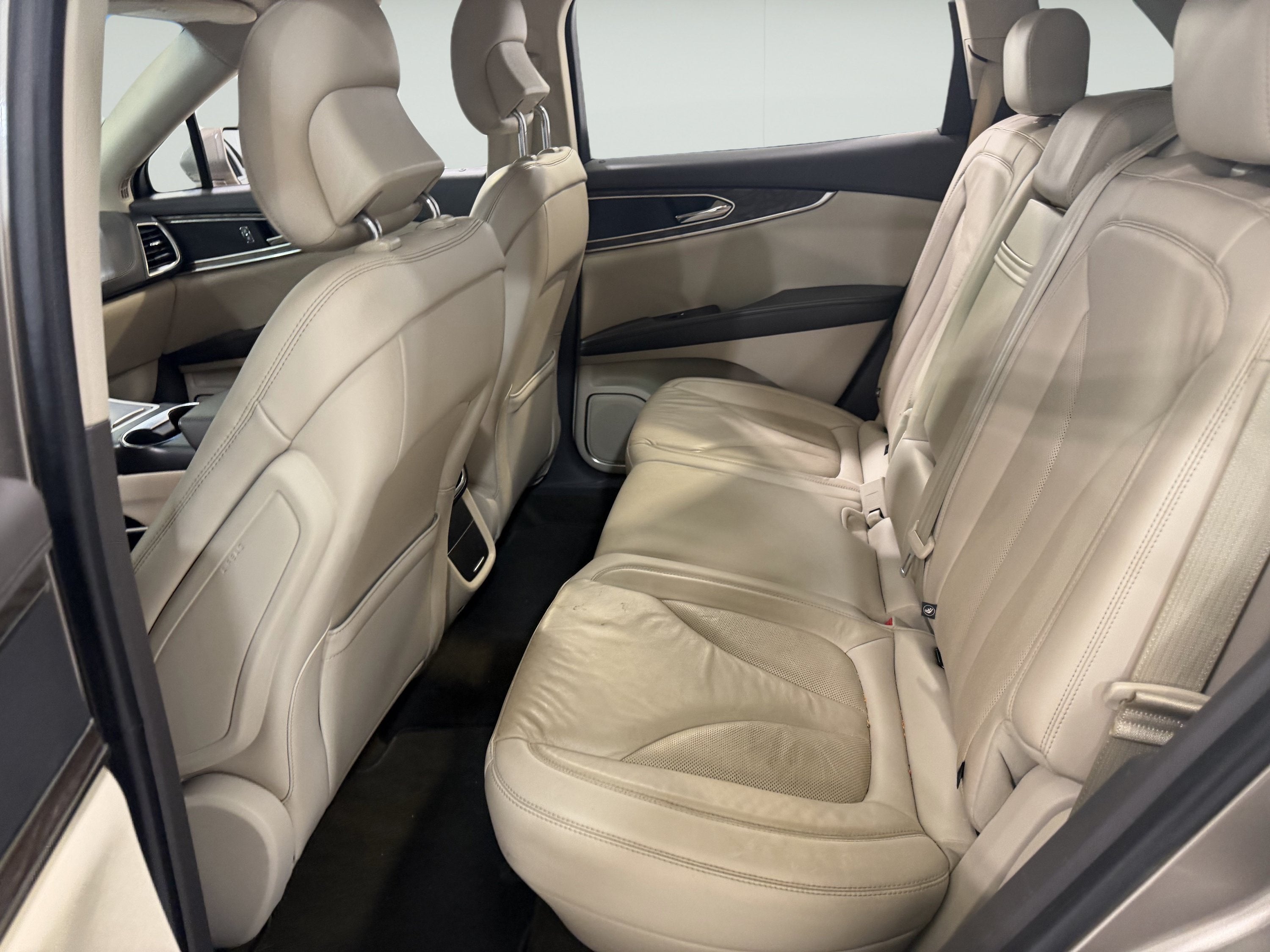 2019 Lincoln Nautilus Select