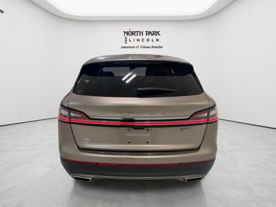 2019 Lincoln Nautilus Select