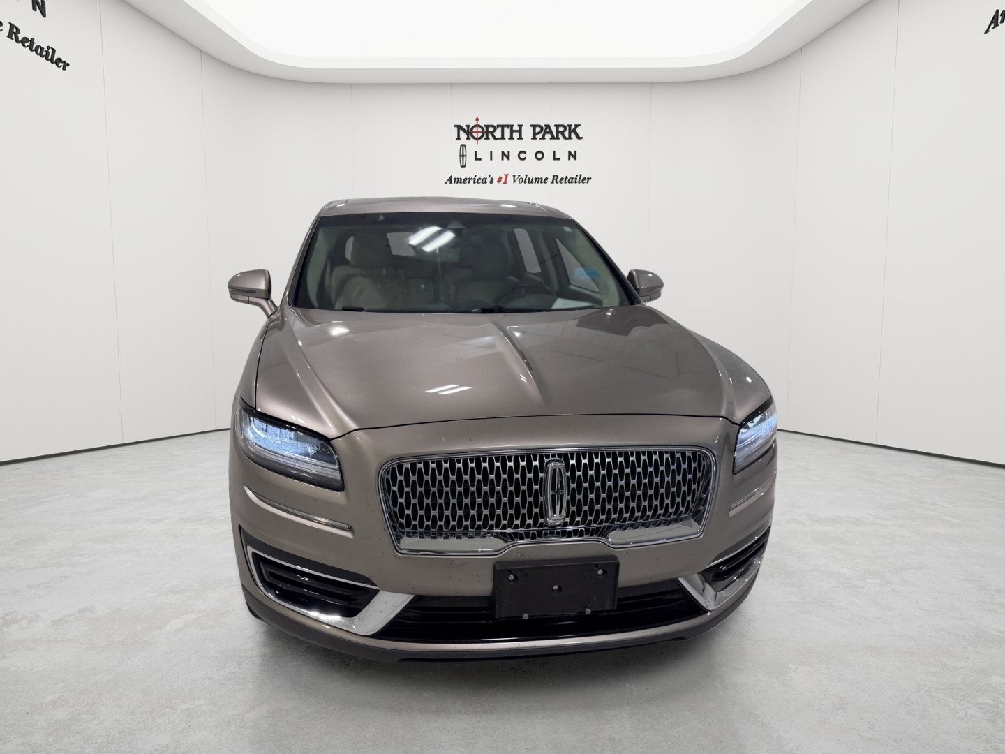 2019 Lincoln Nautilus Select