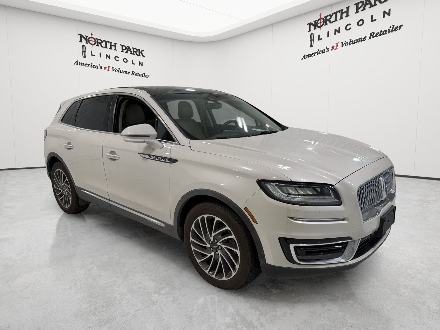 2019 Lincoln Nautilus Reserve