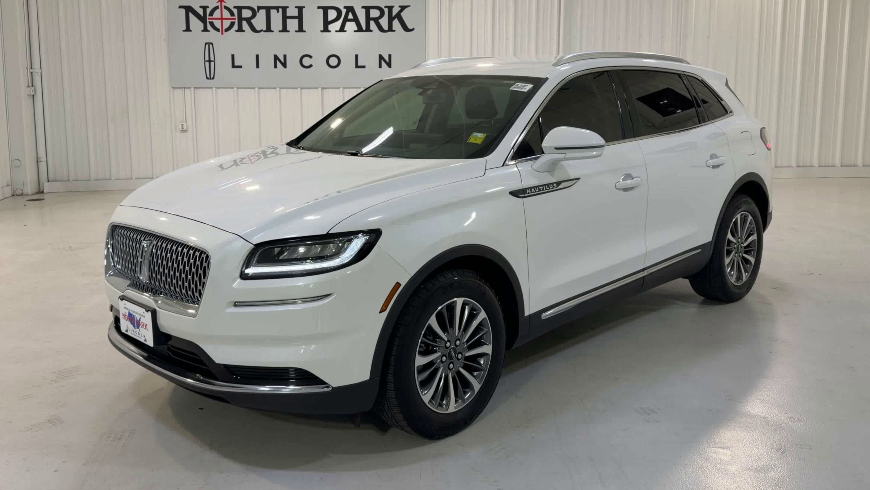 2023 Lincoln Nautilus Standard