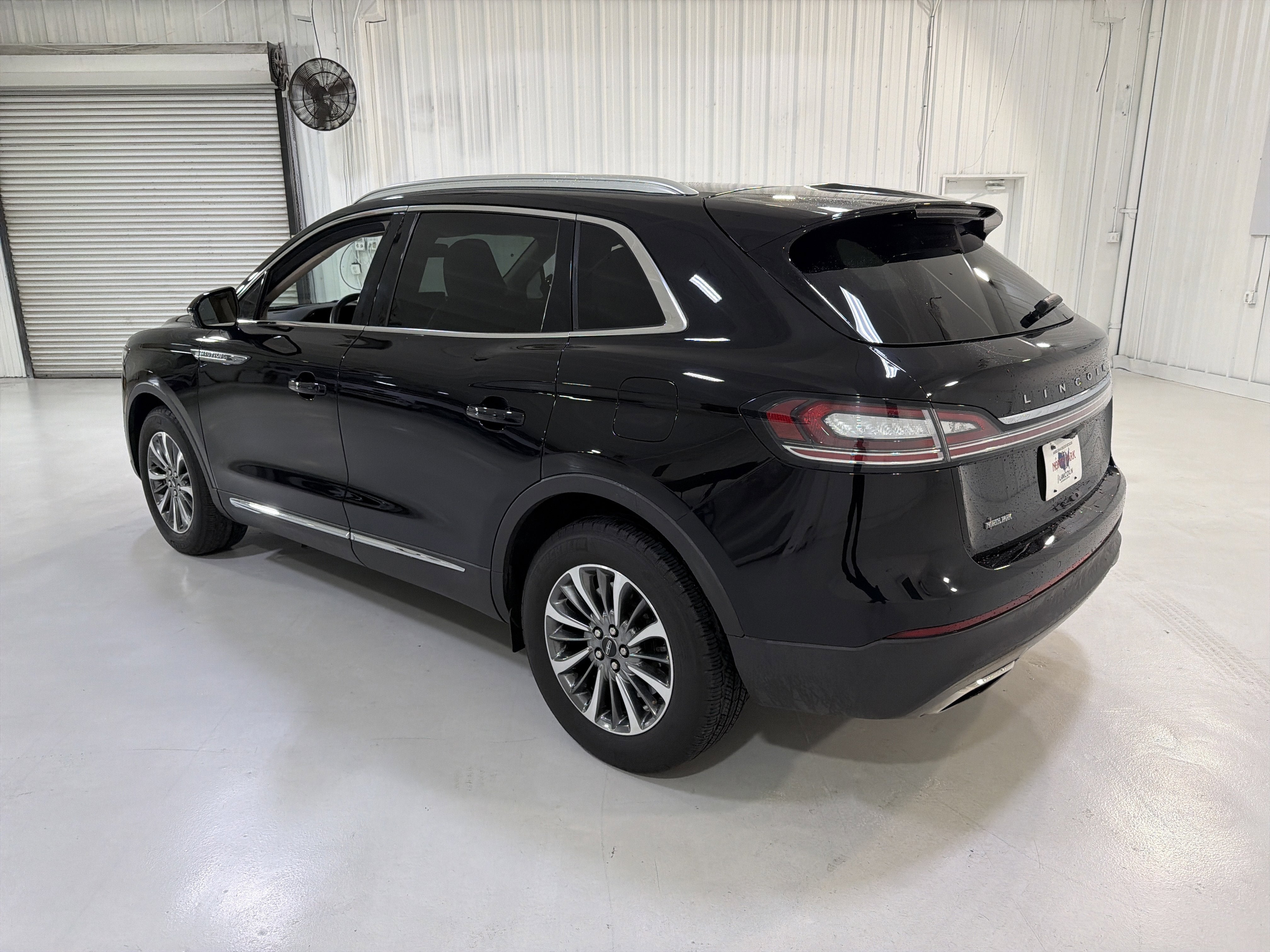 2023 Lincoln Nautilus Standard