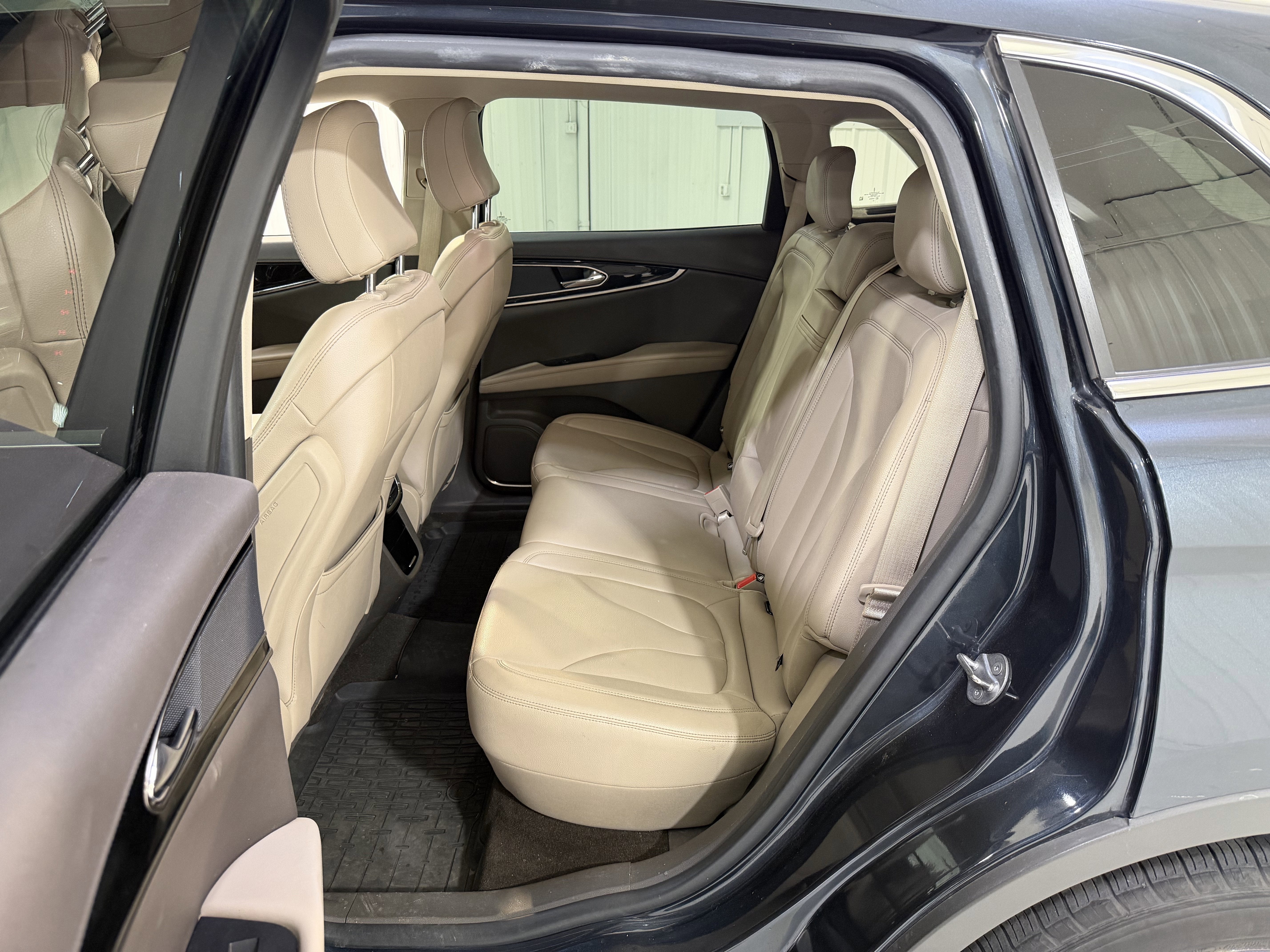 2023 Lincoln Nautilus Standard