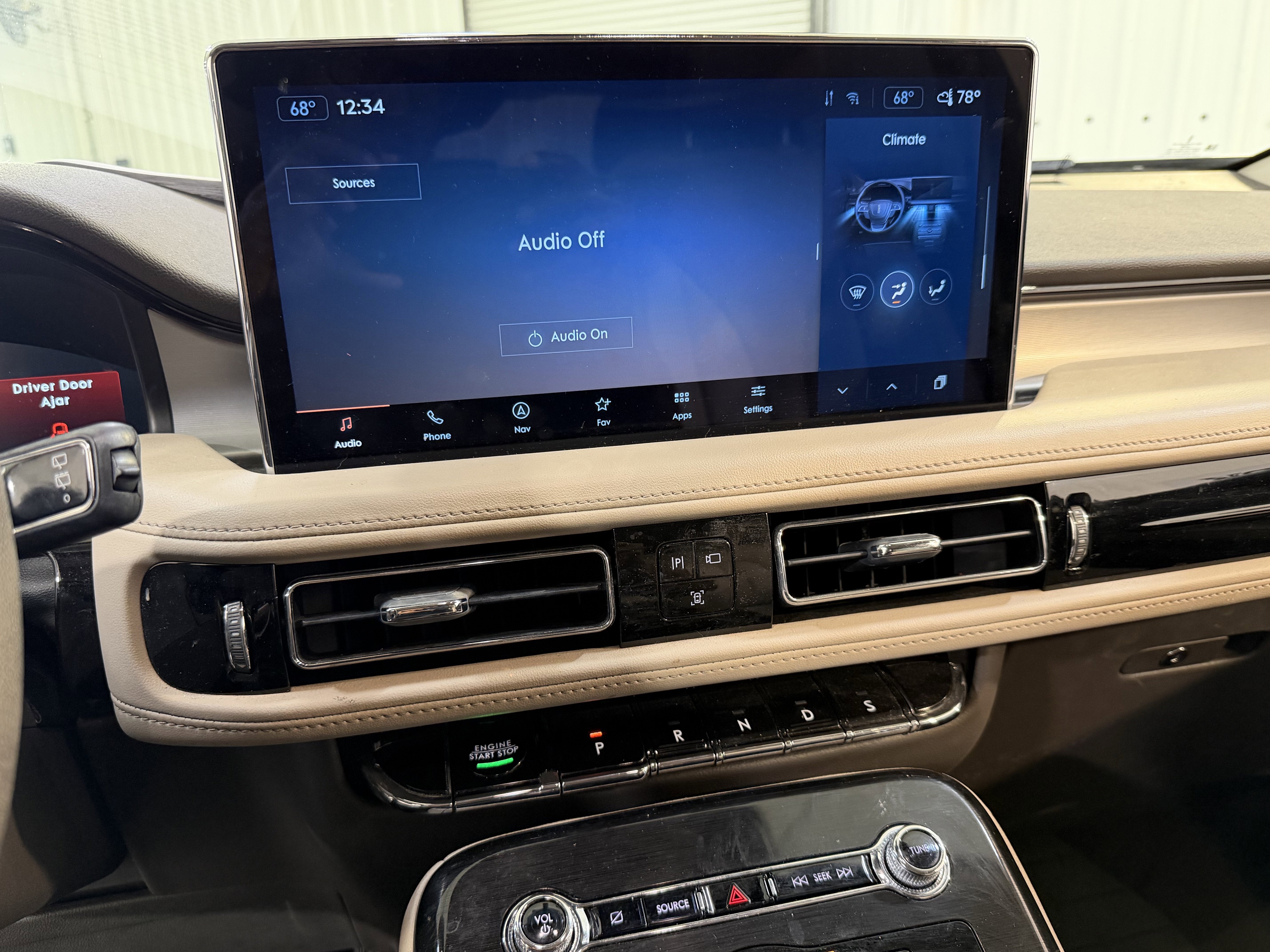 2023 Lincoln Nautilus Standard