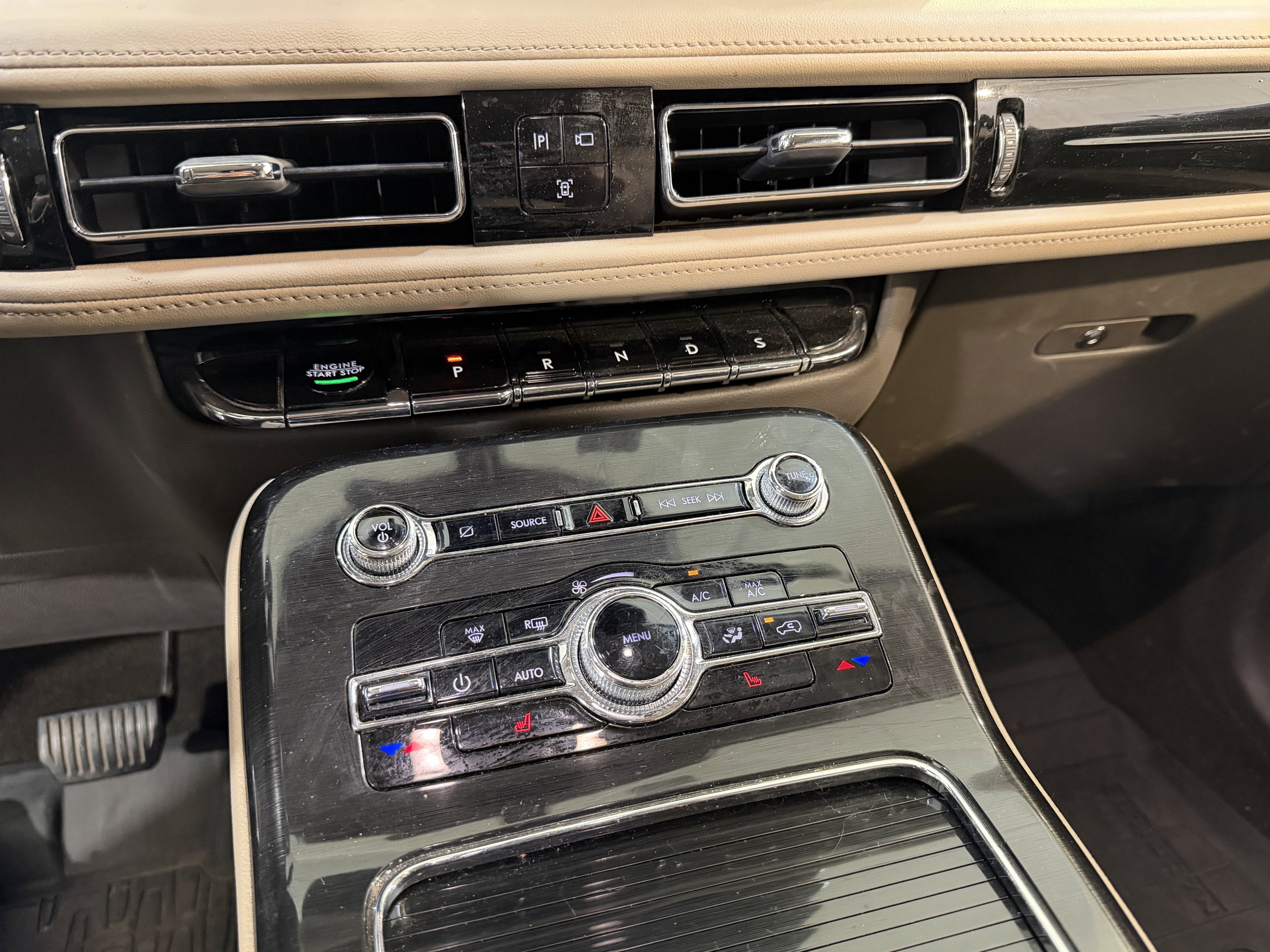 2023 Lincoln Nautilus Standard