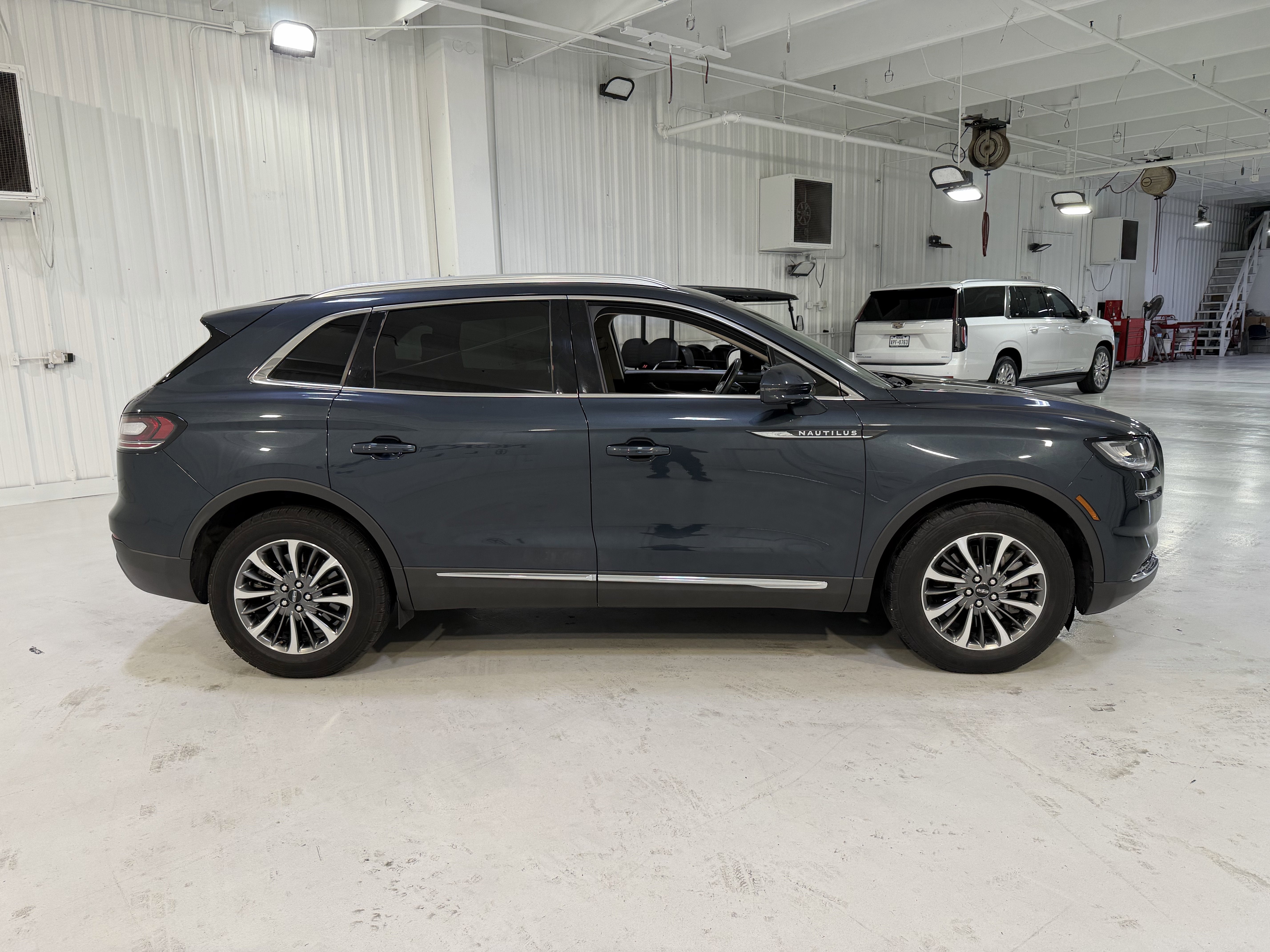 2023 Lincoln Nautilus Standard