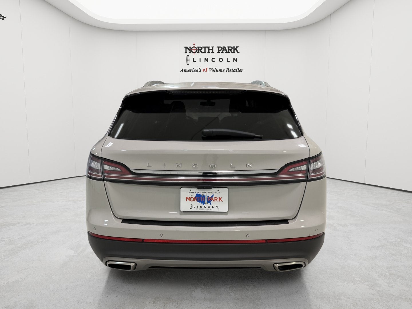2023 Lincoln Nautilus Standard