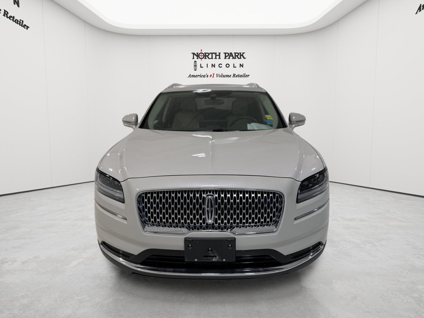 2023 Lincoln Nautilus Standard
