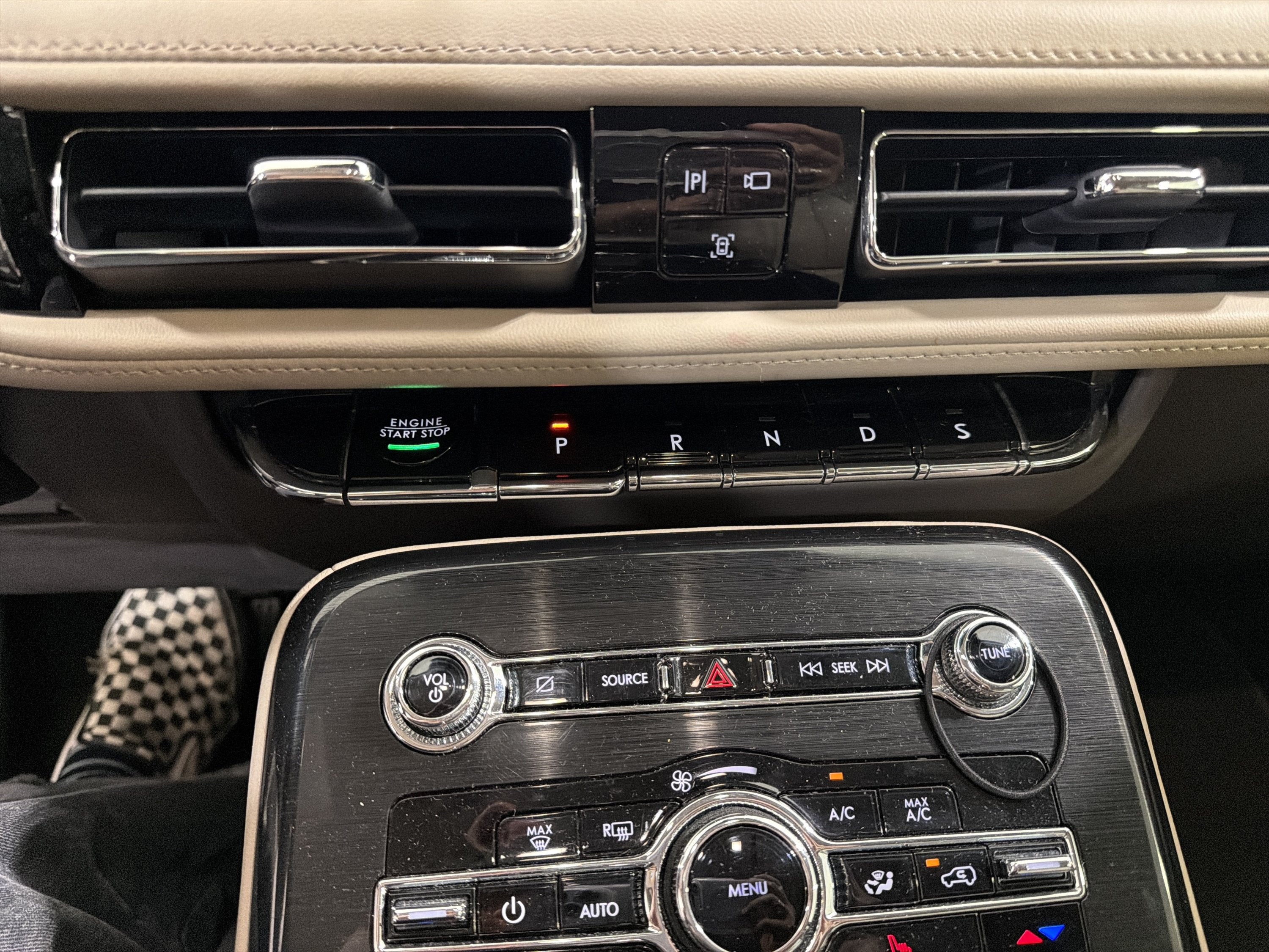 2023 Lincoln Nautilus Standard