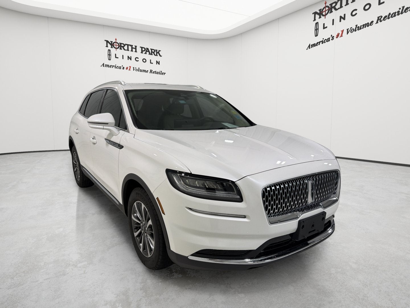 2023 Lincoln Nautilus Standard