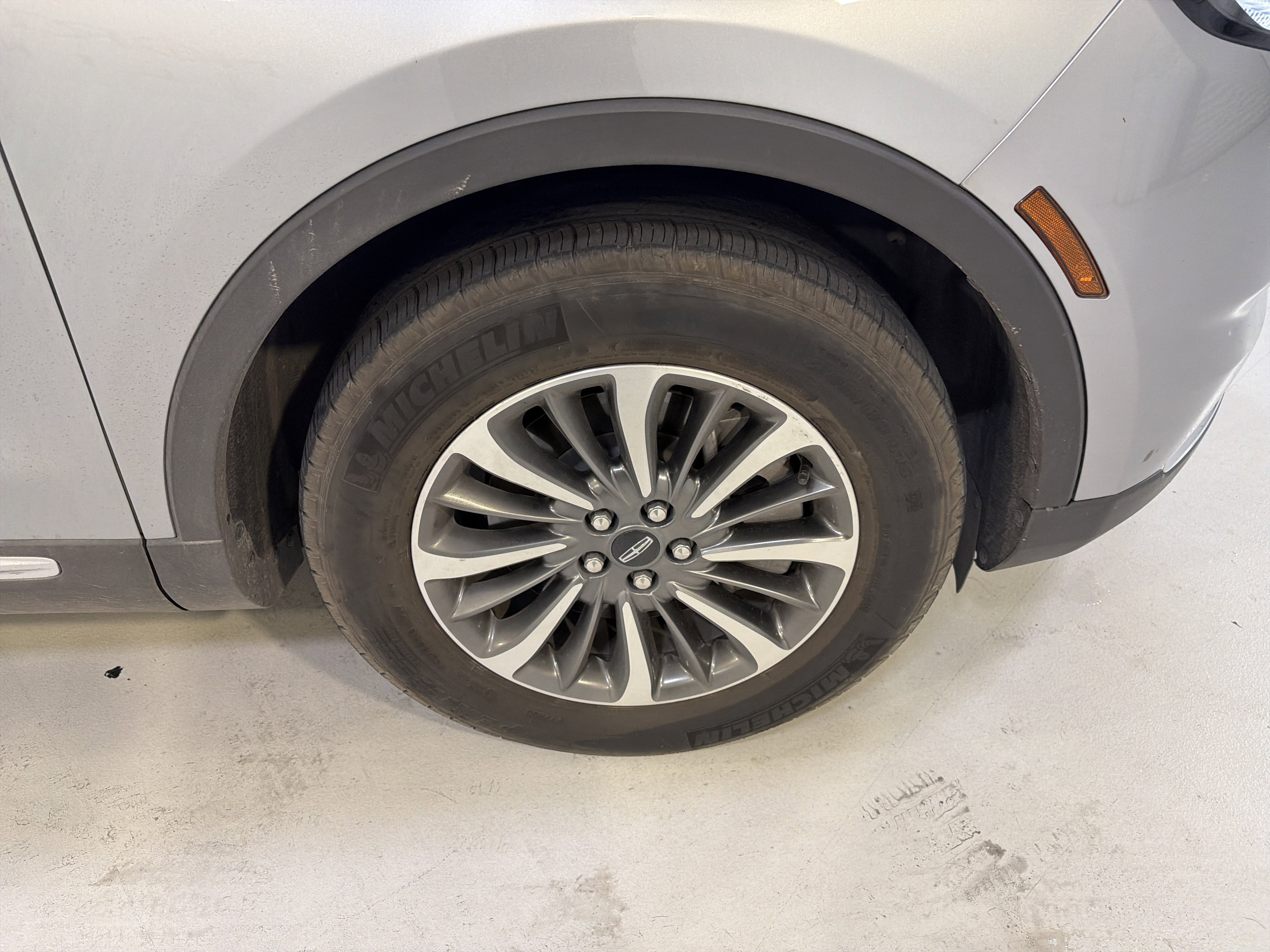 2023 Lincoln Nautilus Standard