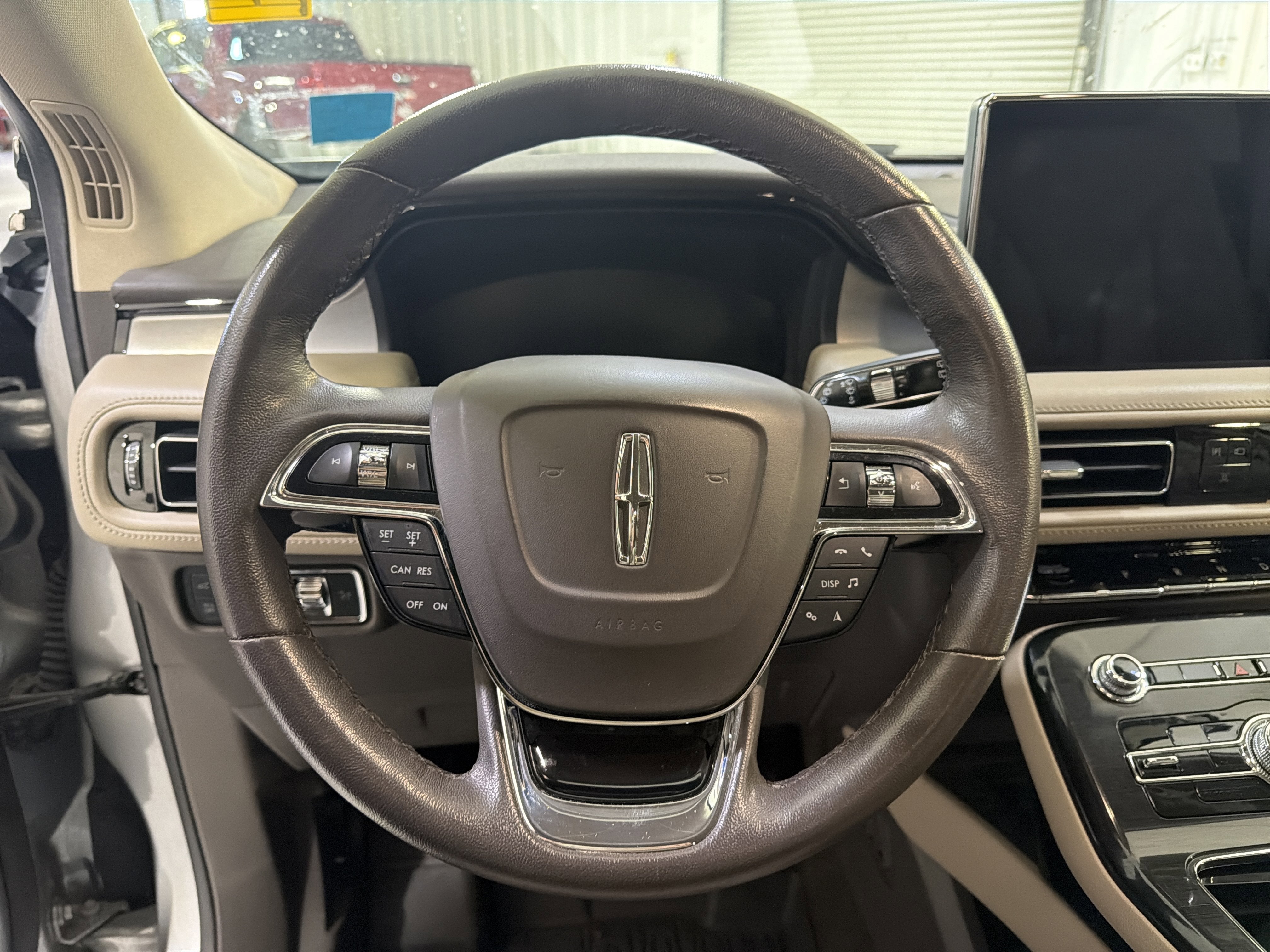 2023 Lincoln Nautilus Standard