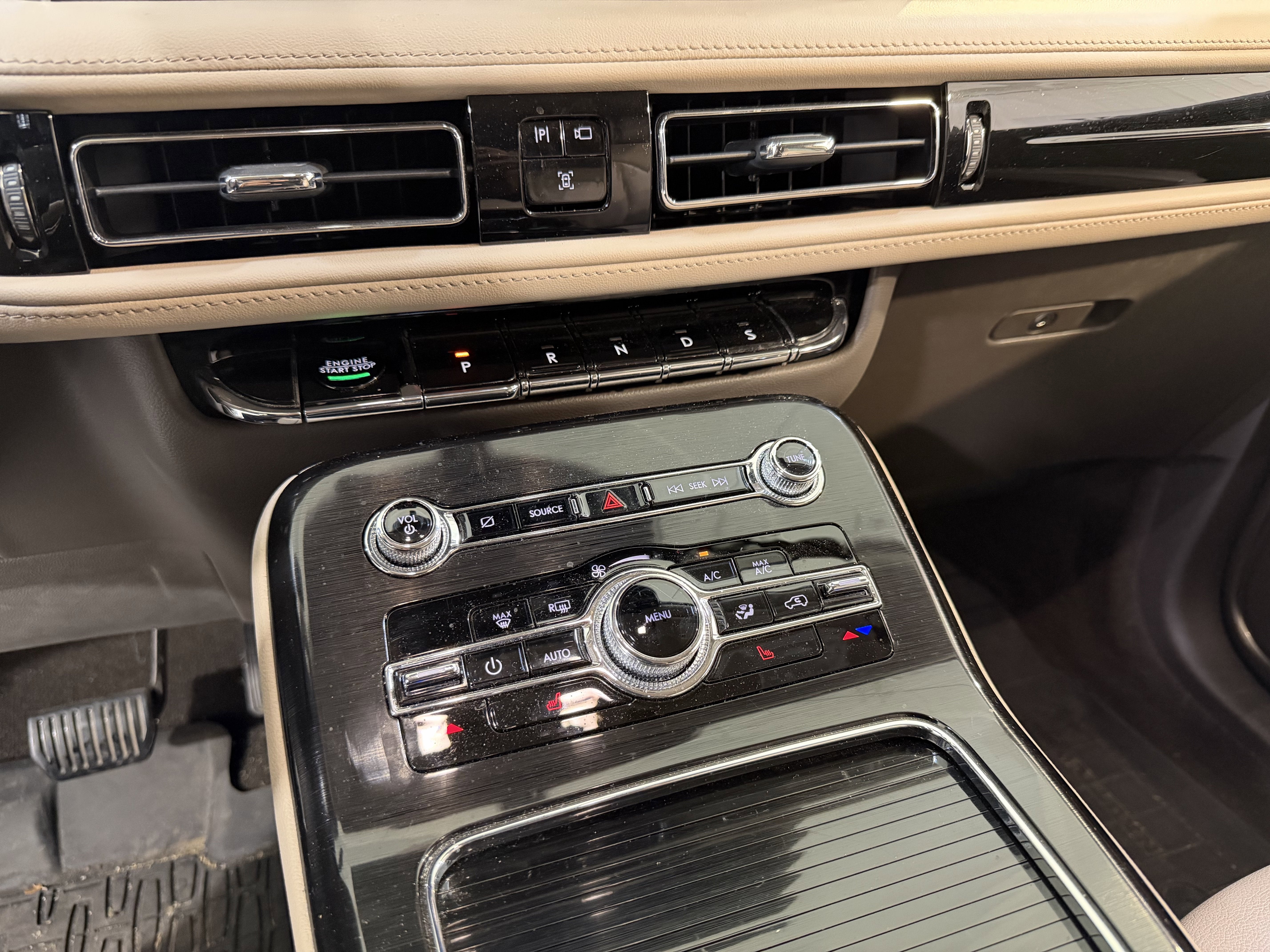 2023 Lincoln Nautilus Standard