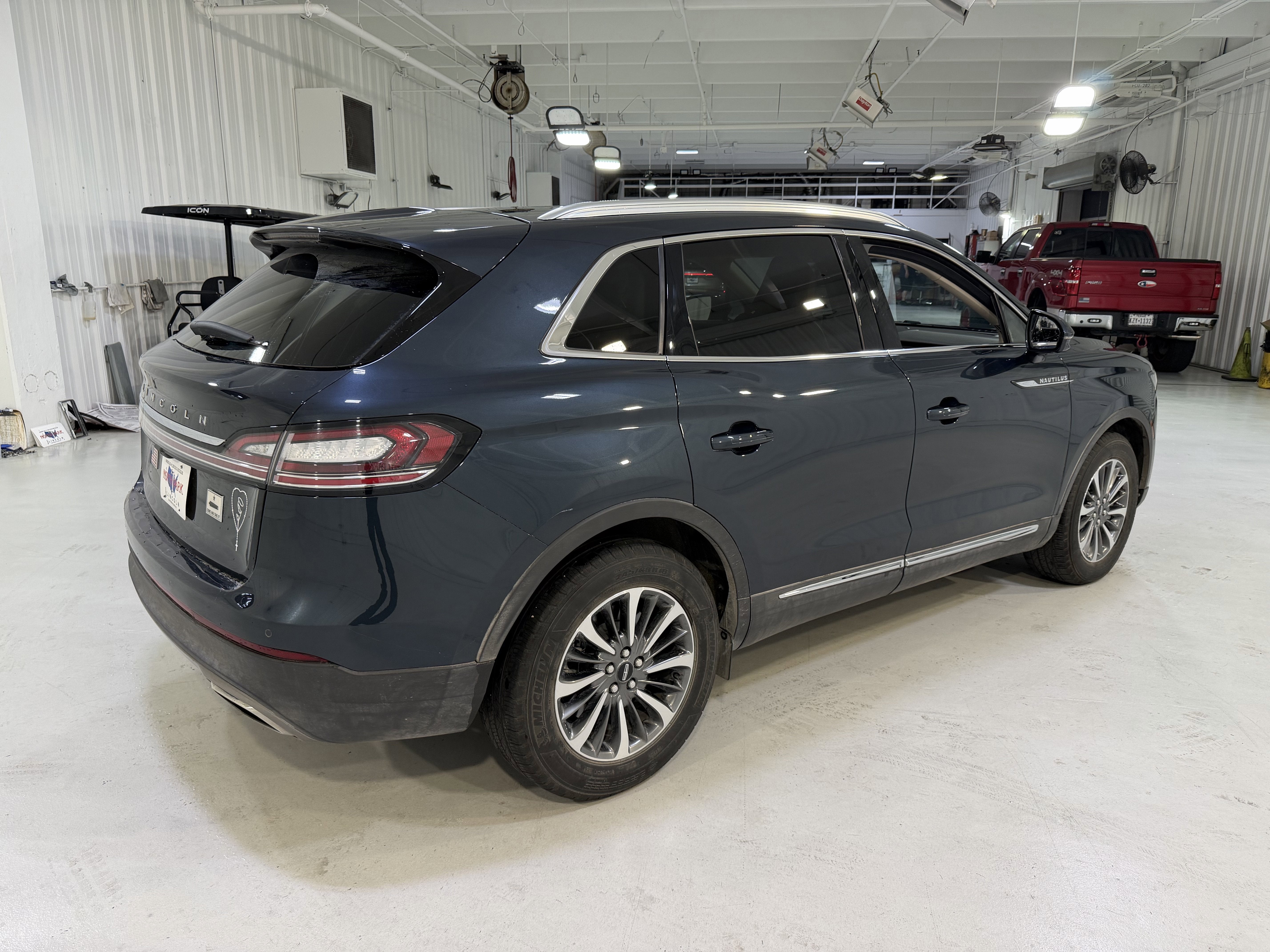 2023 Lincoln Nautilus Standard