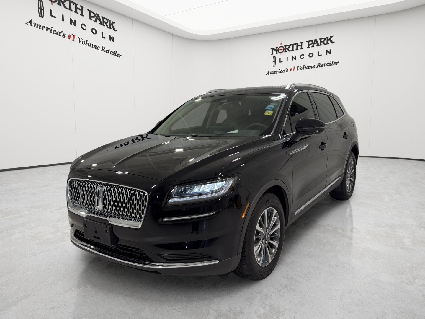 2023 Lincoln Nautilus Standard