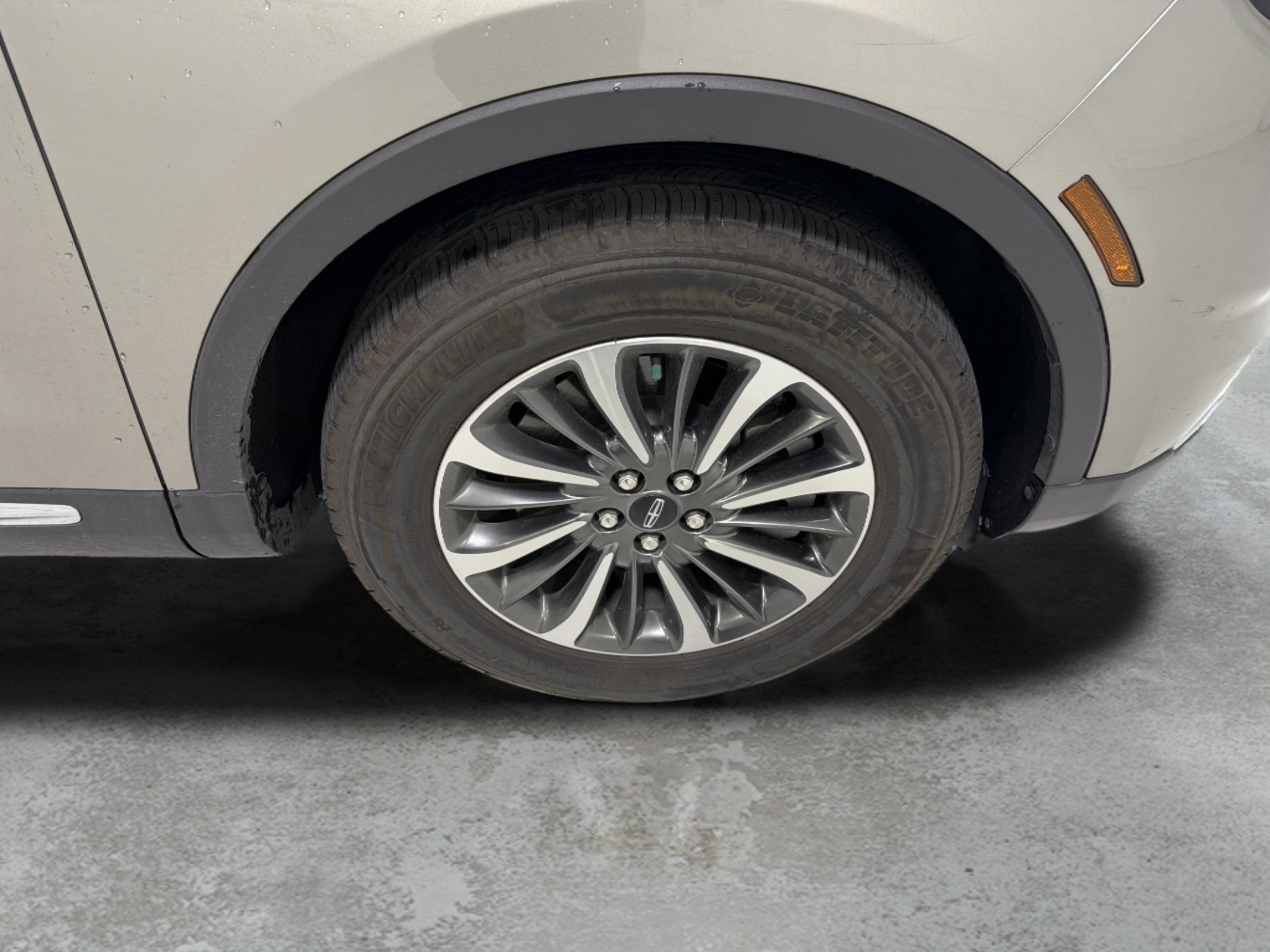 2023 Lincoln Nautilus Standard