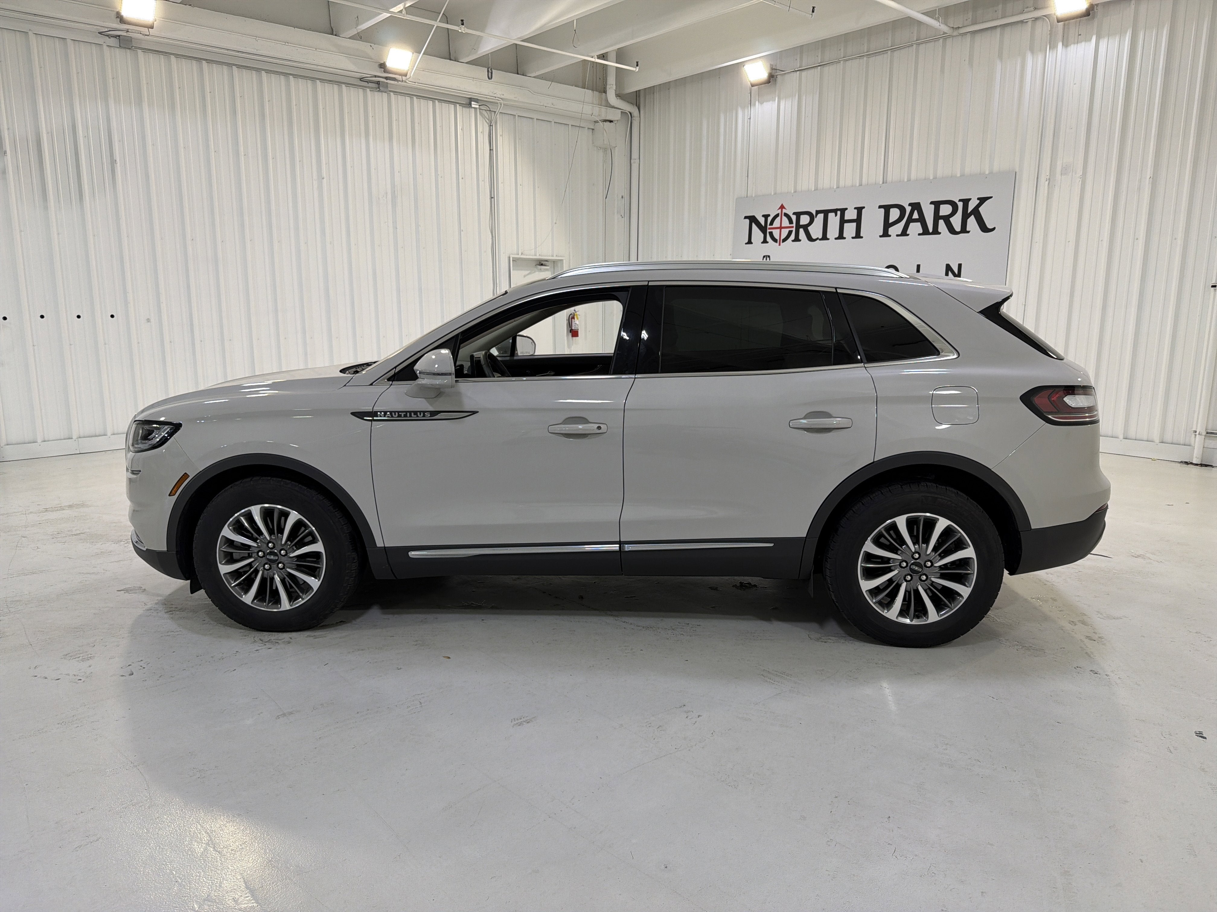 2021 Lincoln Nautilus Reserve