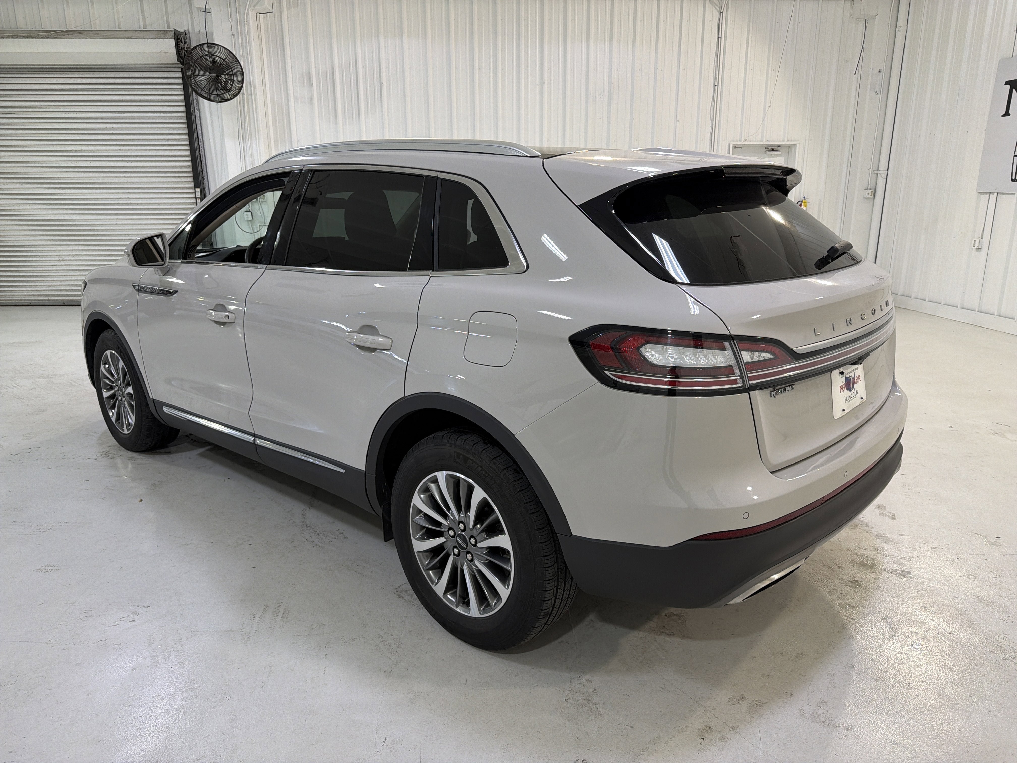 2021 Lincoln Nautilus Reserve